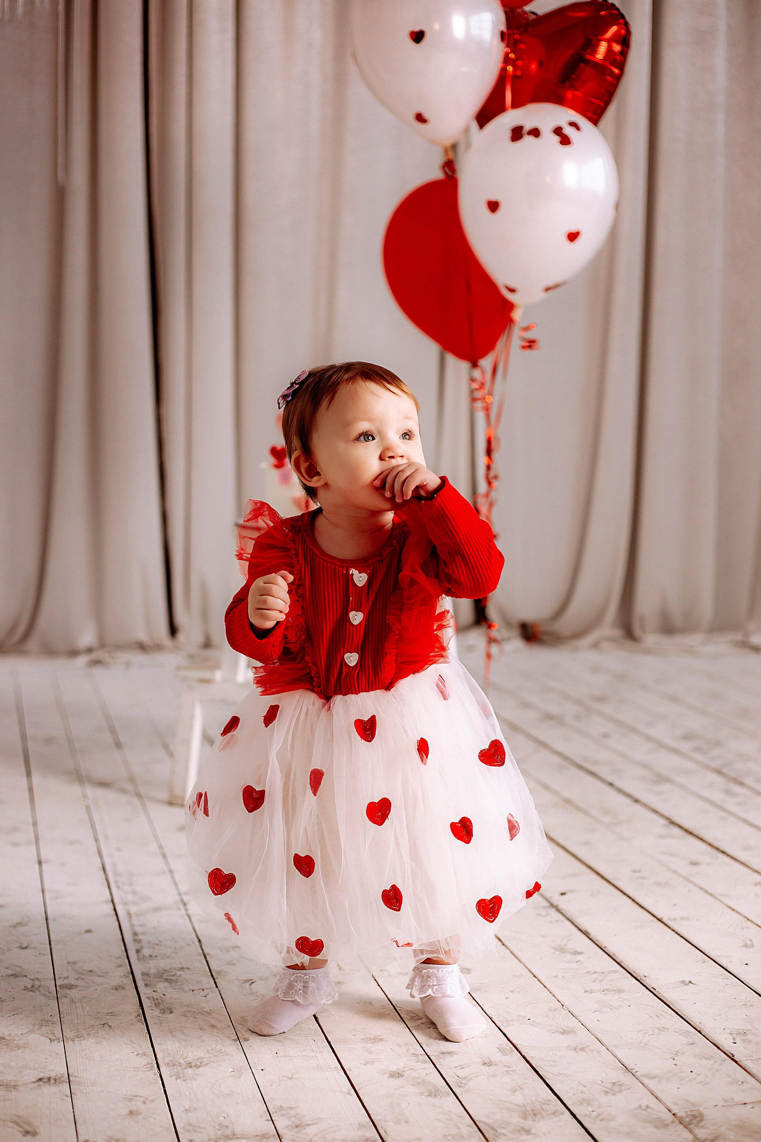 Александре 1 годик. Https://malovafoto.ru