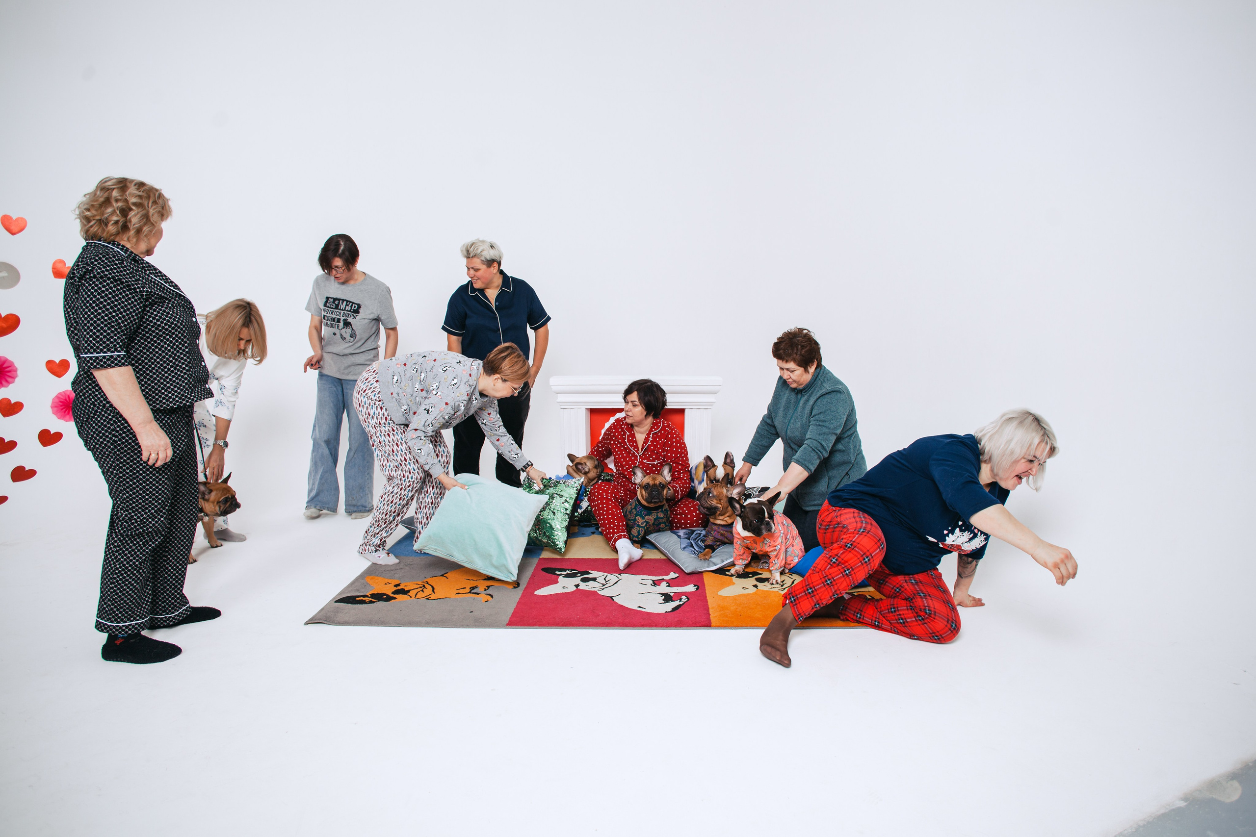 Пижамная вечеринка французских бульдогов и их хозяев. Фотограф-анималист Татьяна Степанова