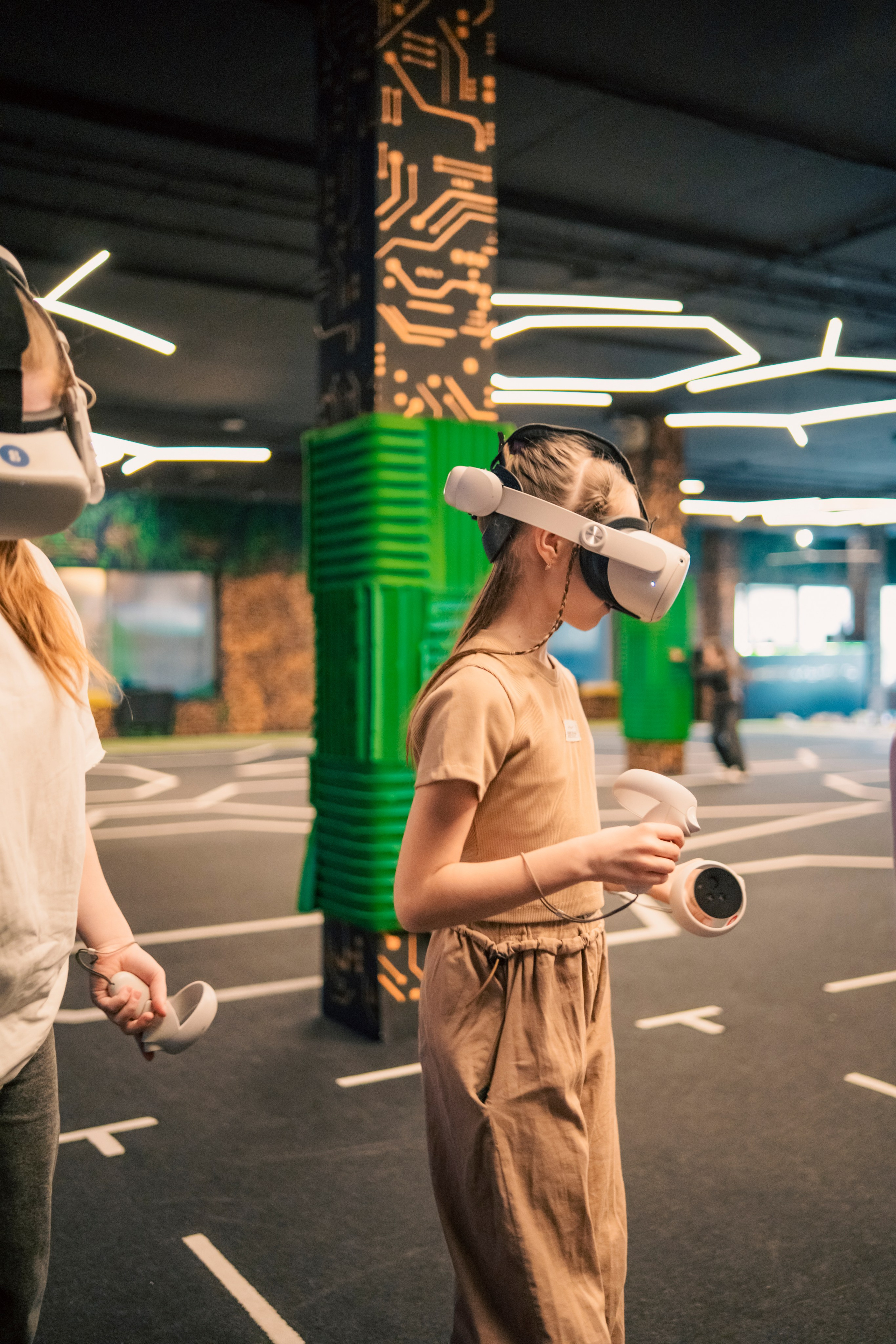 VR April-May. Felixtones