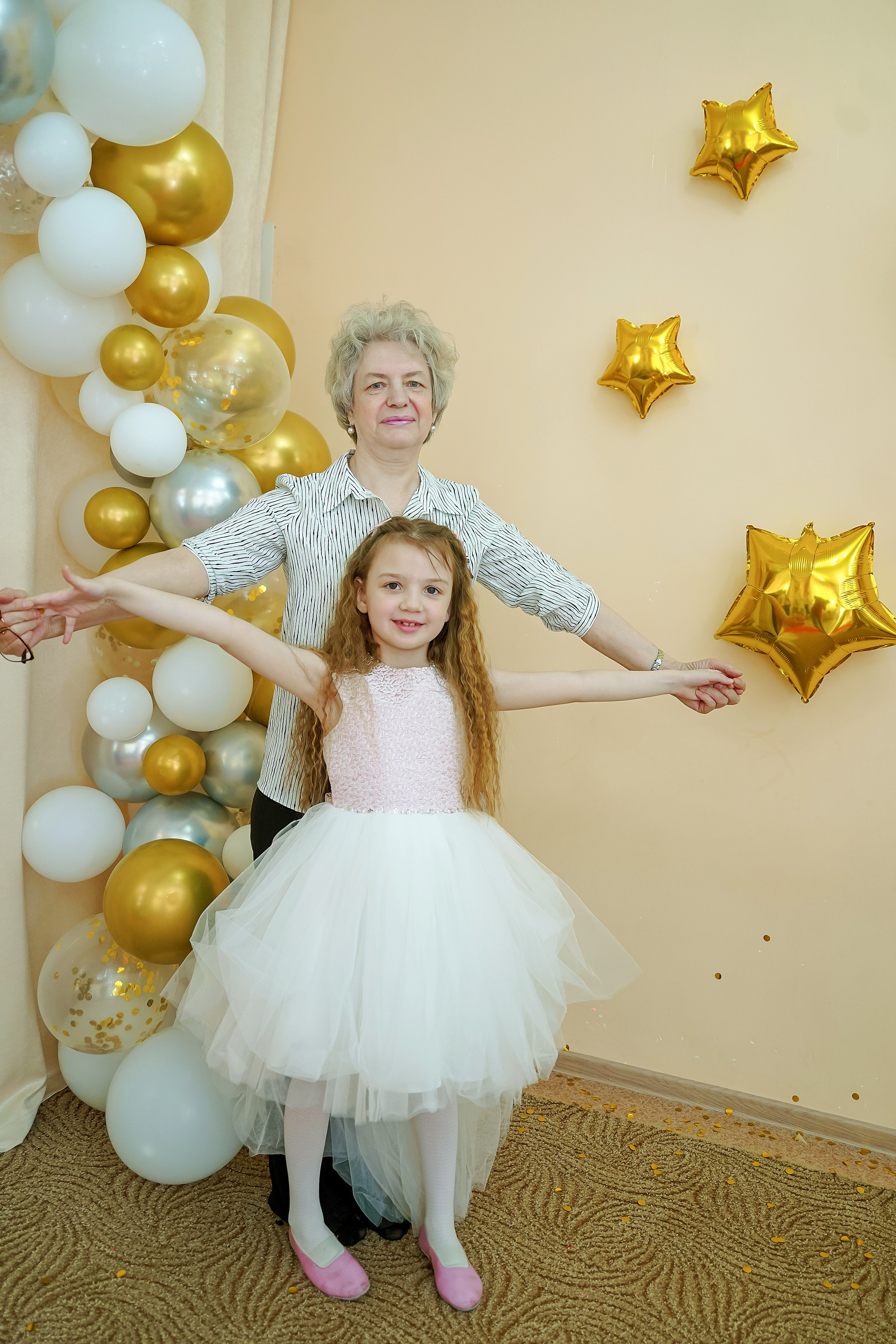 Фотосъемка видеосъёмка фотограф видеооператор новогодних утренников  в. Фотограф, видеооператор Нина Коршунова