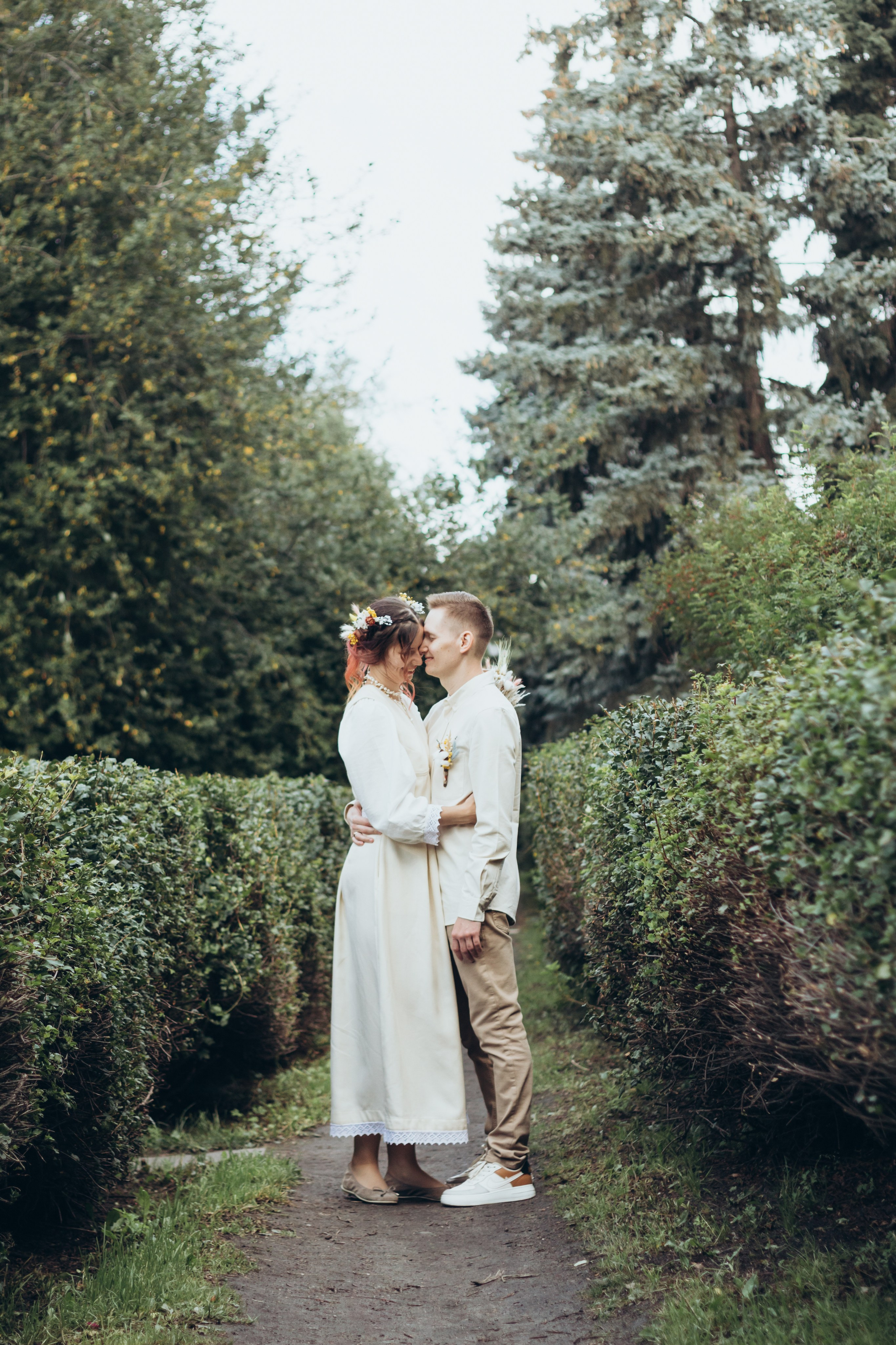 Алексей и Елизавета. Свадебная фотосессия Екатеринбург, прогулка жениха и невесты. Фотограф в Екатеринбурге Пойгина Елена