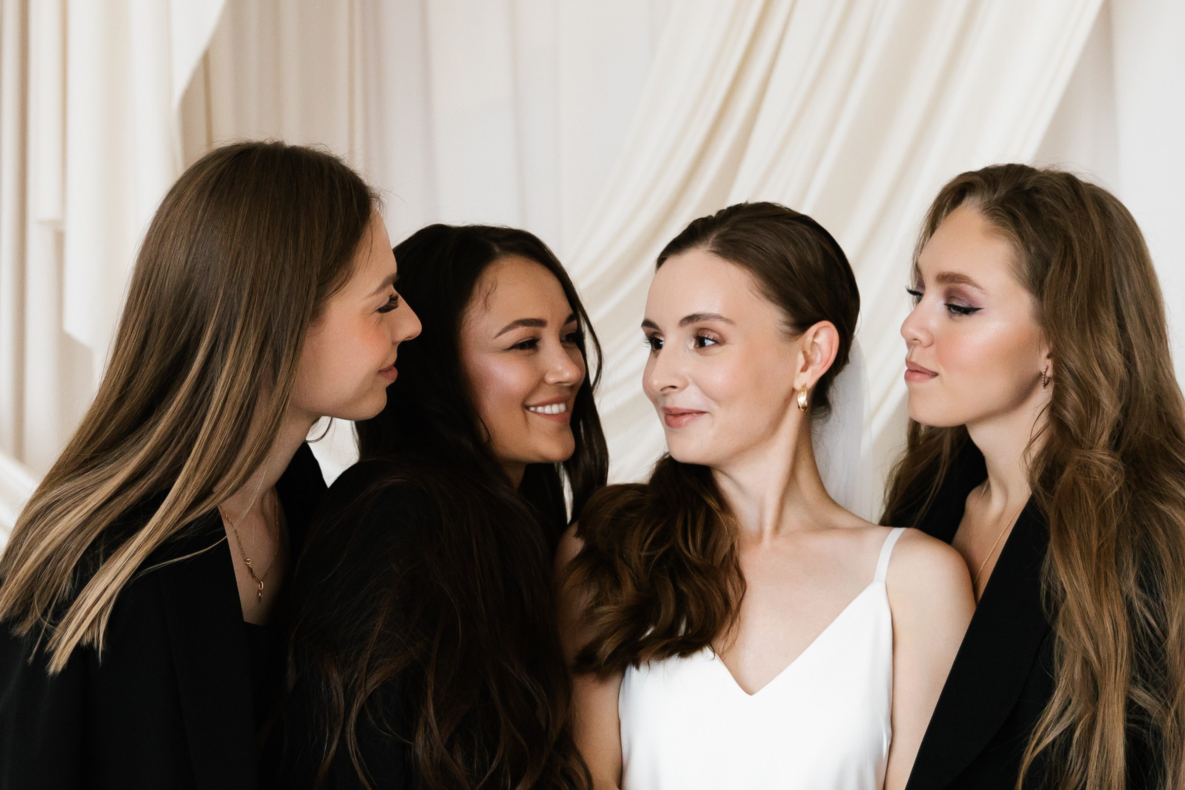 Провожать подругу. Свадебный фотограф Марьям Сайфулина г. Красноярск