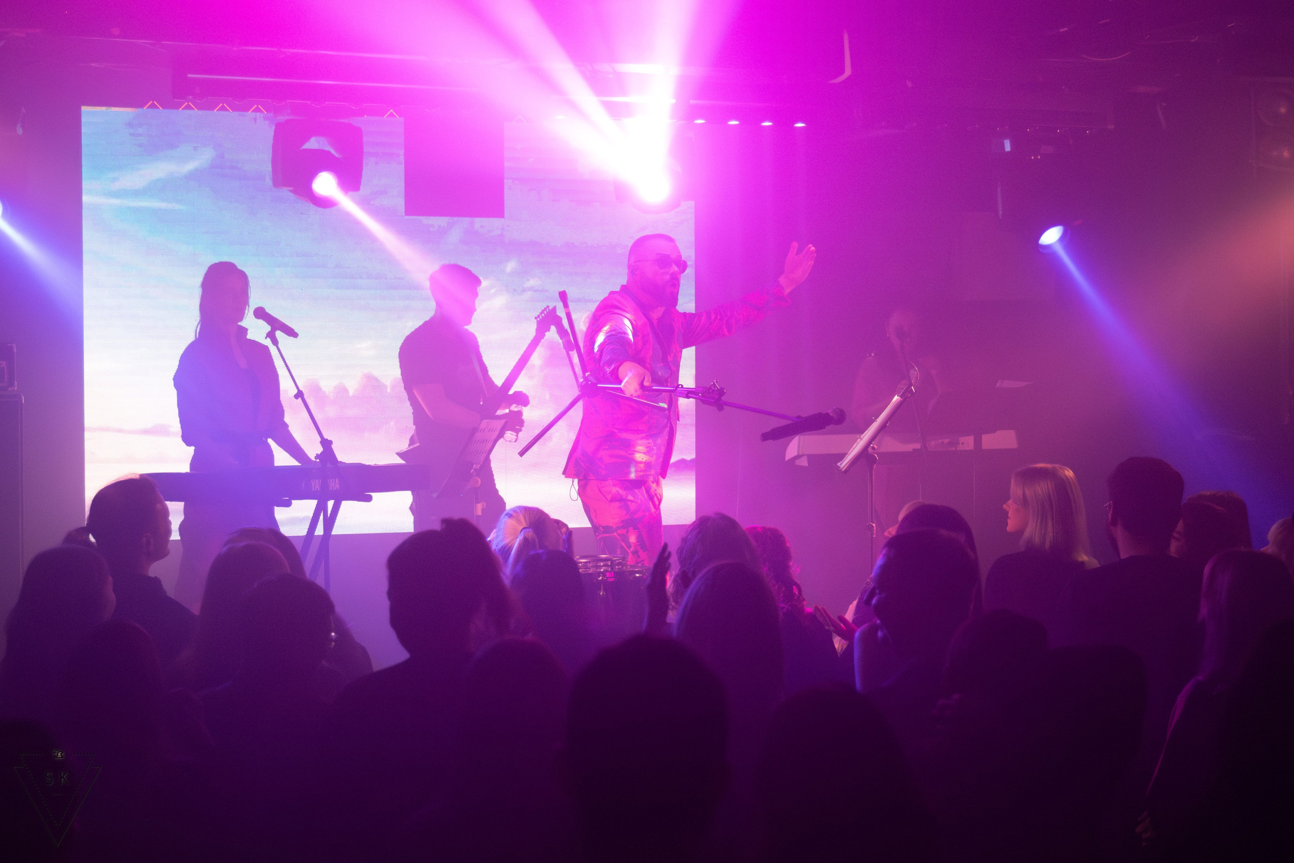 DERO GOI, 04.11.2025, Воронеж, Сто Ручьёв. Репортажный и портретный фотограф из Воронежа — Светлана Кузнецова