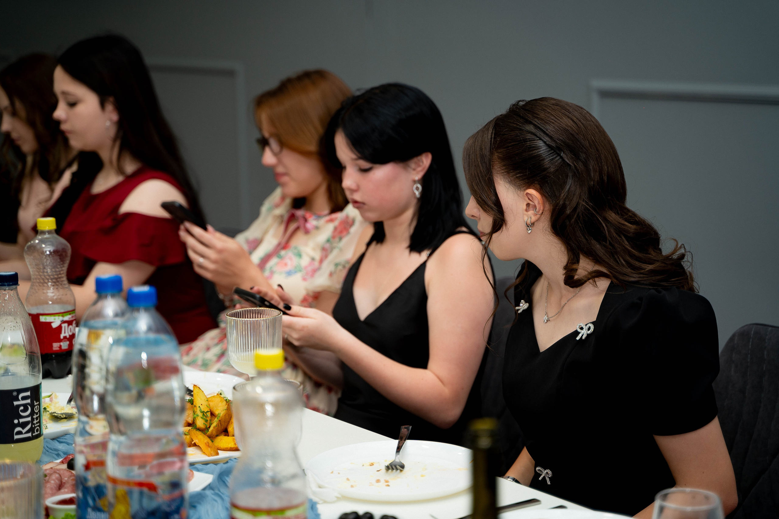 Школа 9 выпуск 2025. Выпускные альбомы в Краснодарском крае