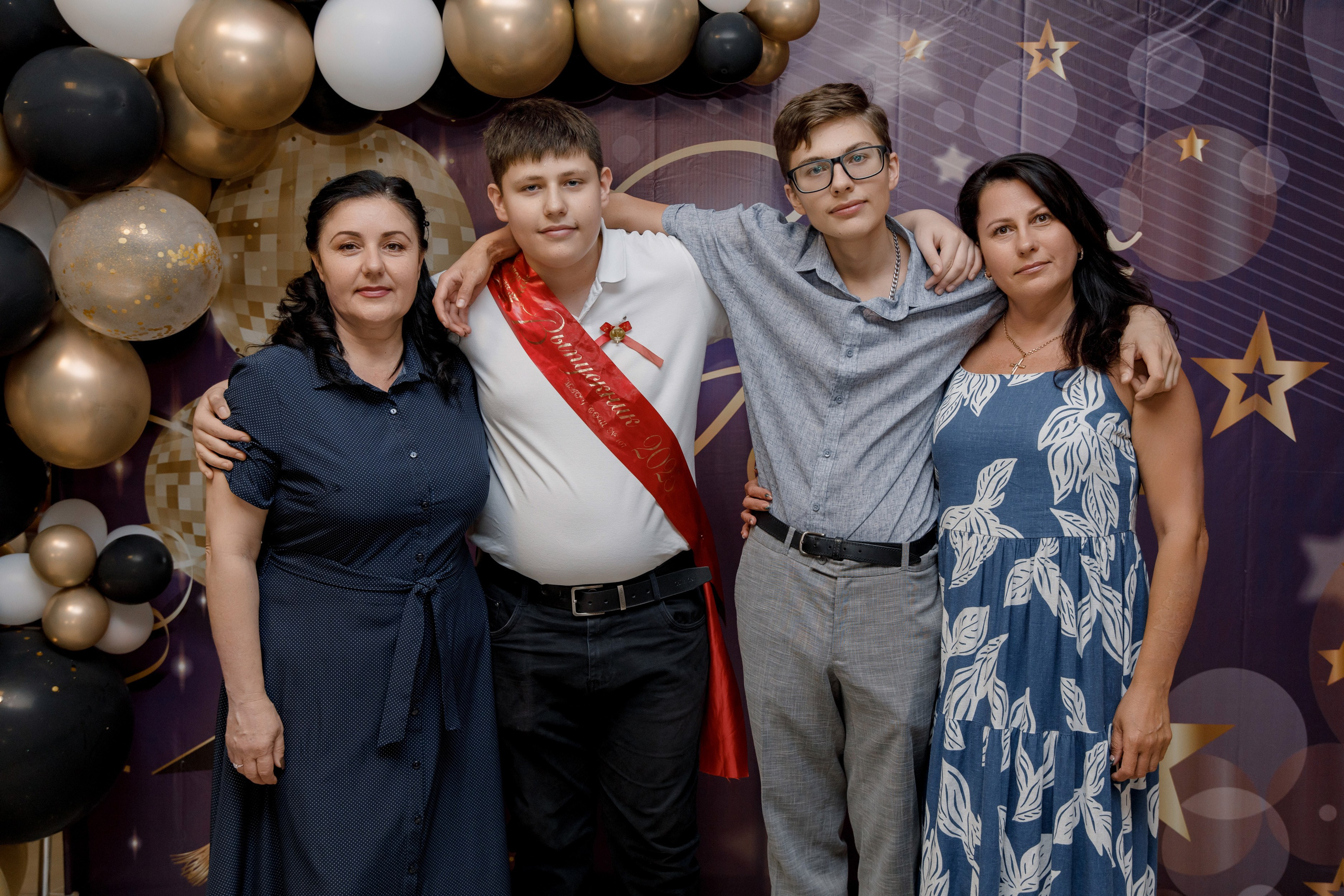 Выпускной школа 107 г Краснодар. Выпускные альбомы в Краснодарском крае