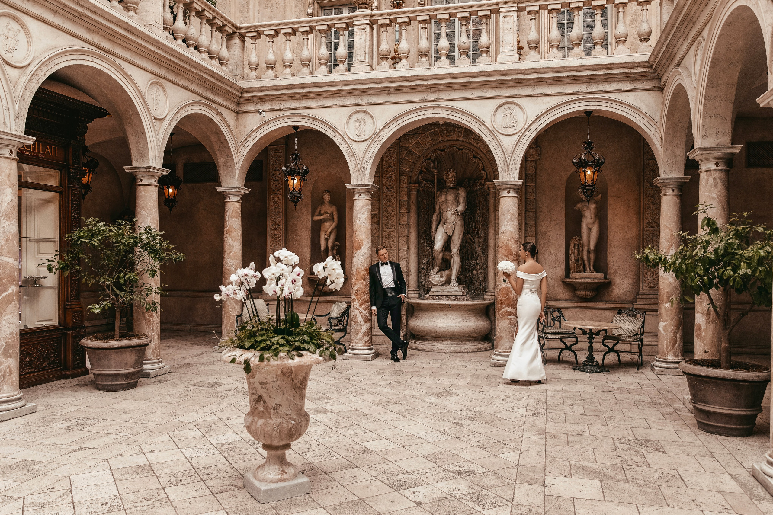 Свадебная фотосессия в ресторане Турандот. Главная