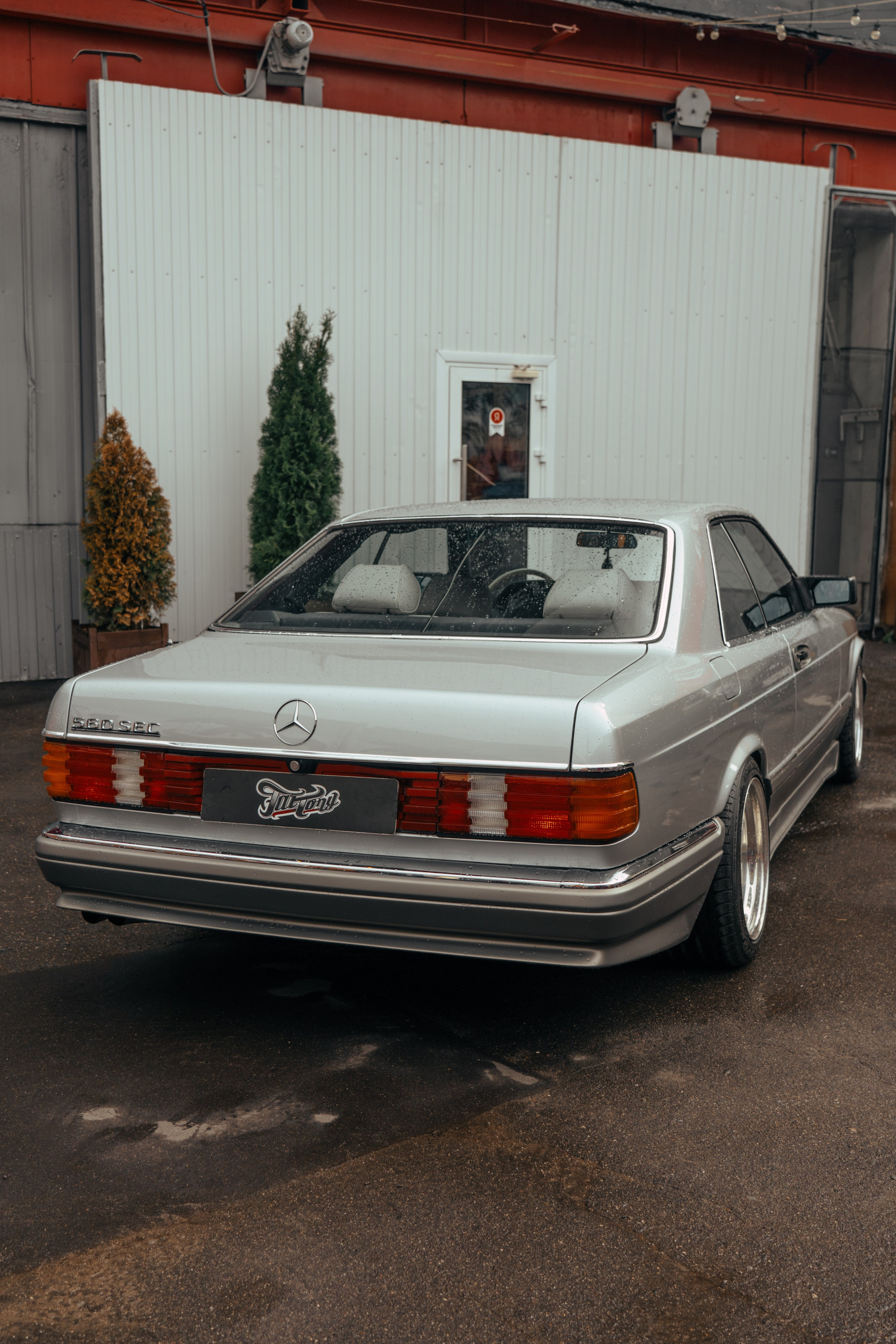 Mercedes SEC W126. DeLorein