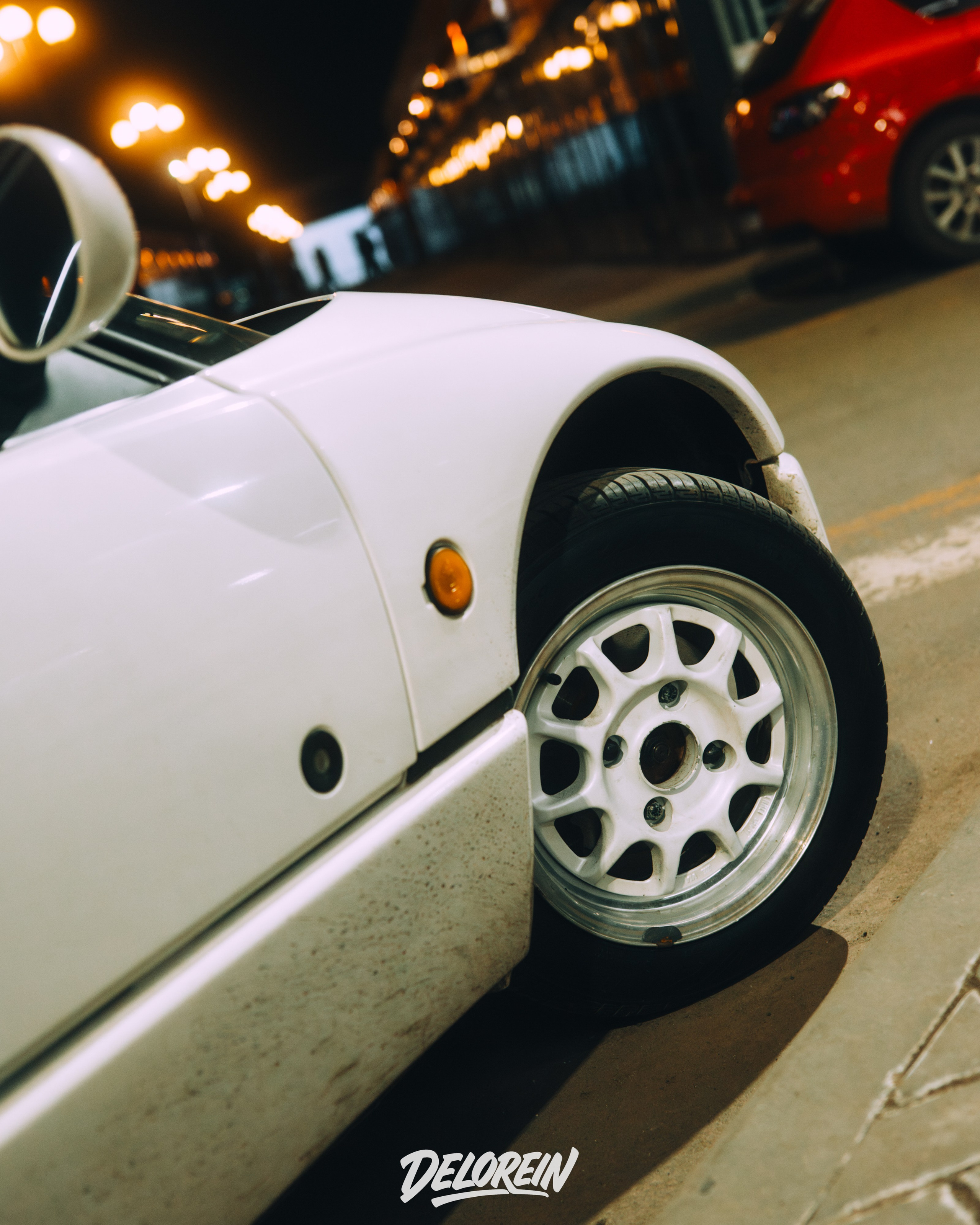 Downfly 25 марта 2026. DeLorein