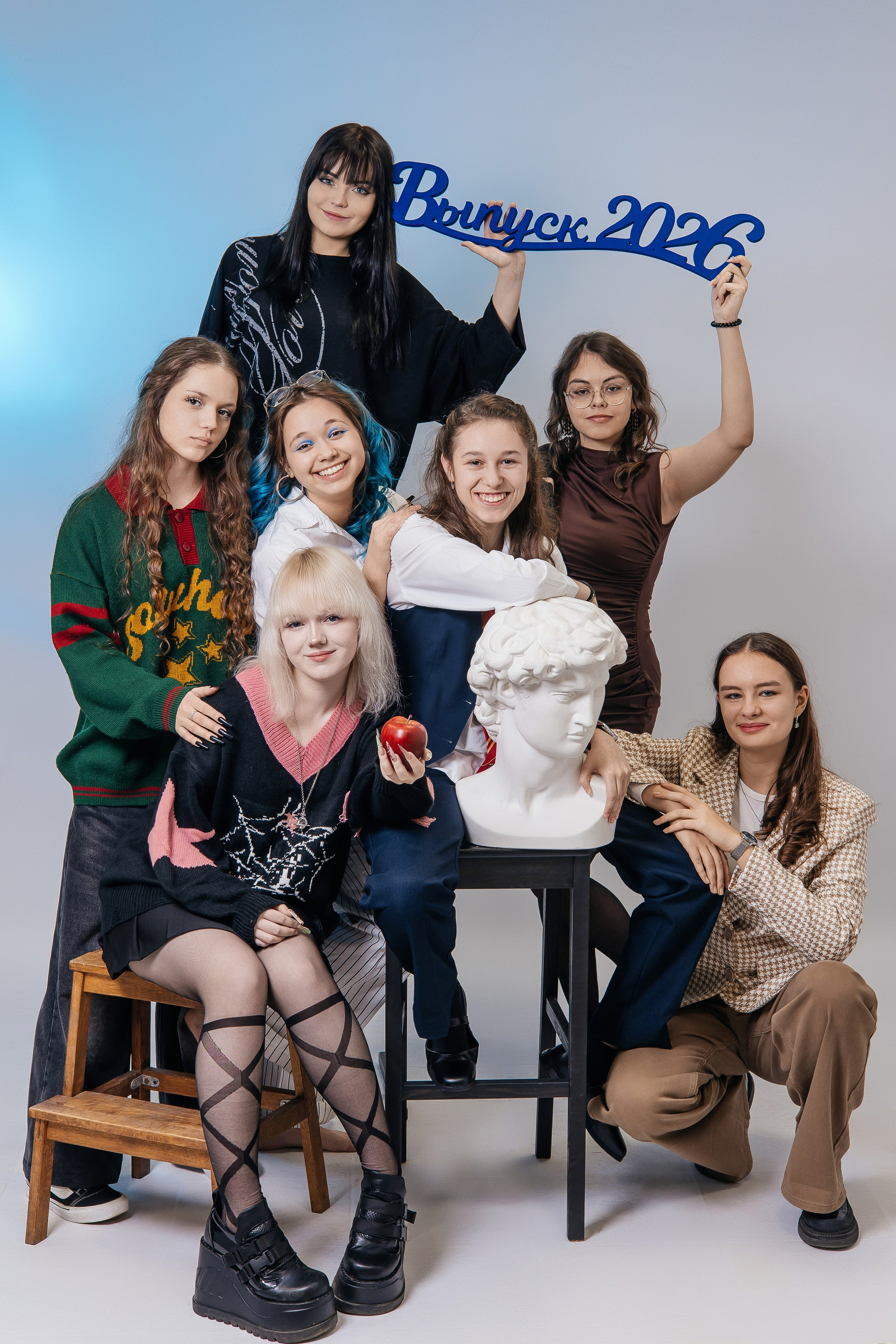 Галерея Групповые фото студия (старшие). Выпускные альбомы в Луге/Школьные съёмки