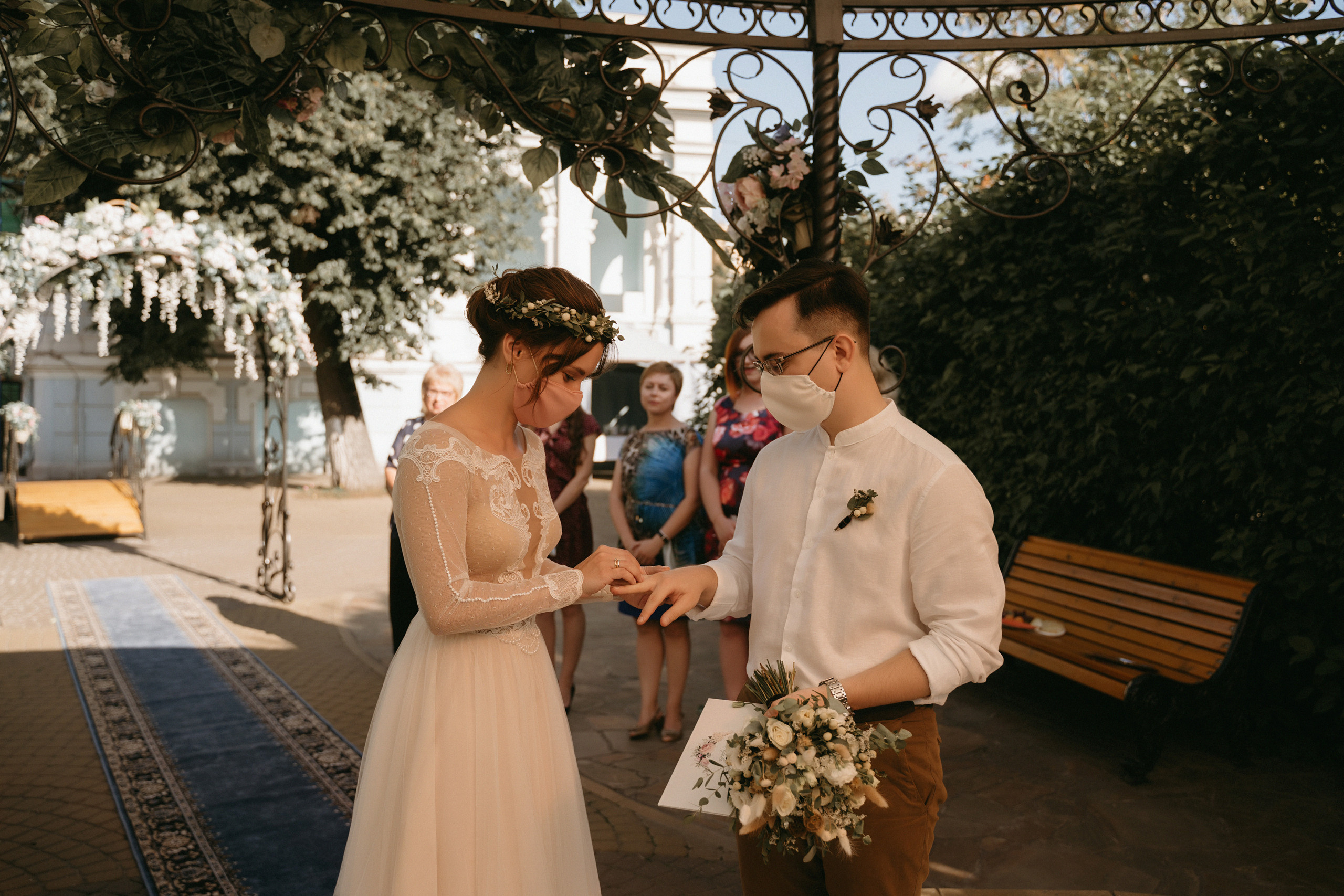 Люба и Миша (утро, прогулка, ЗАГС). Фотограф Наталья Шелест