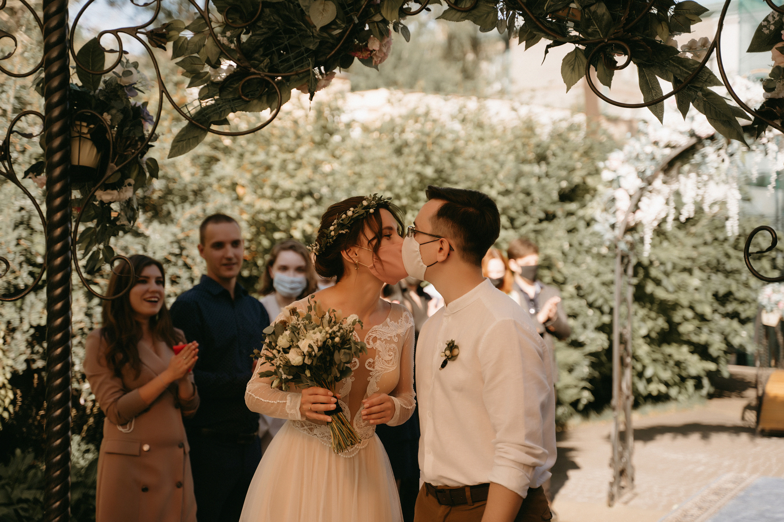 Люба и Миша (утро, прогулка, ЗАГС). Фотограф Наталья Шелест