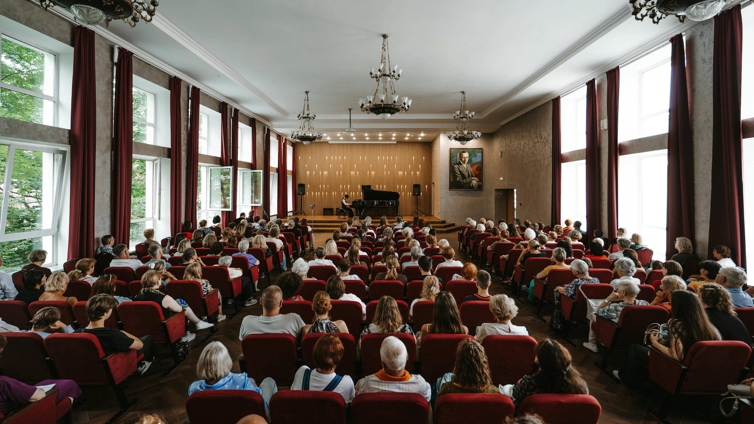 Михаил Пироженко в доме музыки им. Рахманинова. Фотограф Великий Новгород Артем Чернецкий