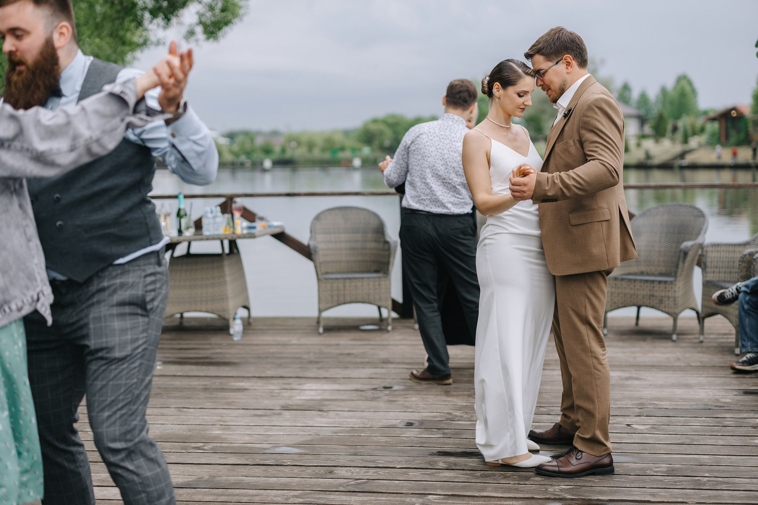 Белая арка. Александр Антонов. Профессиональный свадебный, репортажный фотограф в Москве, Подольске. Фото+Видео на любой праздник