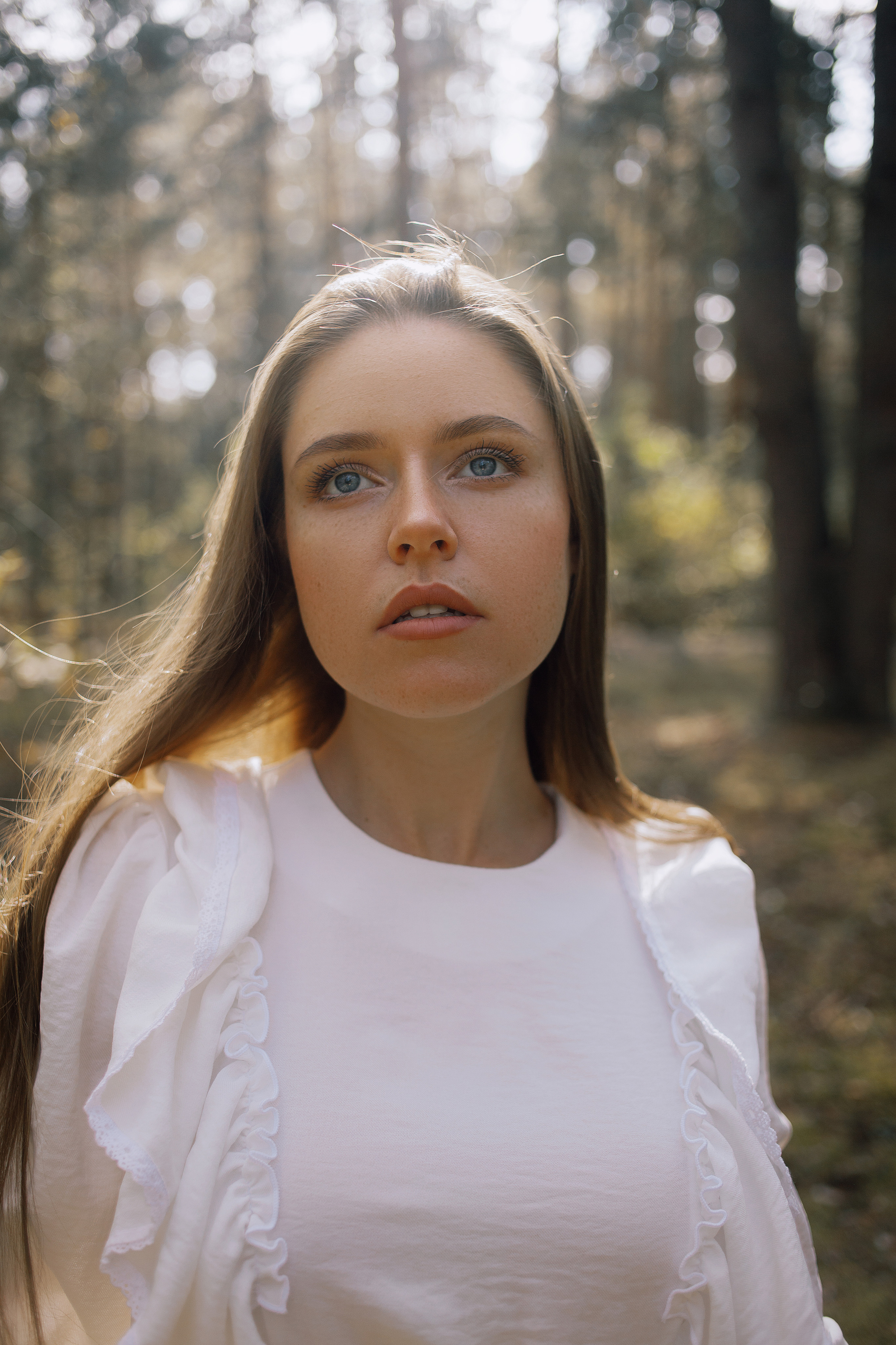 Фотосессия для девушки осенью. Портретный фотограф Антон Зуев в Нижнем Новгороде