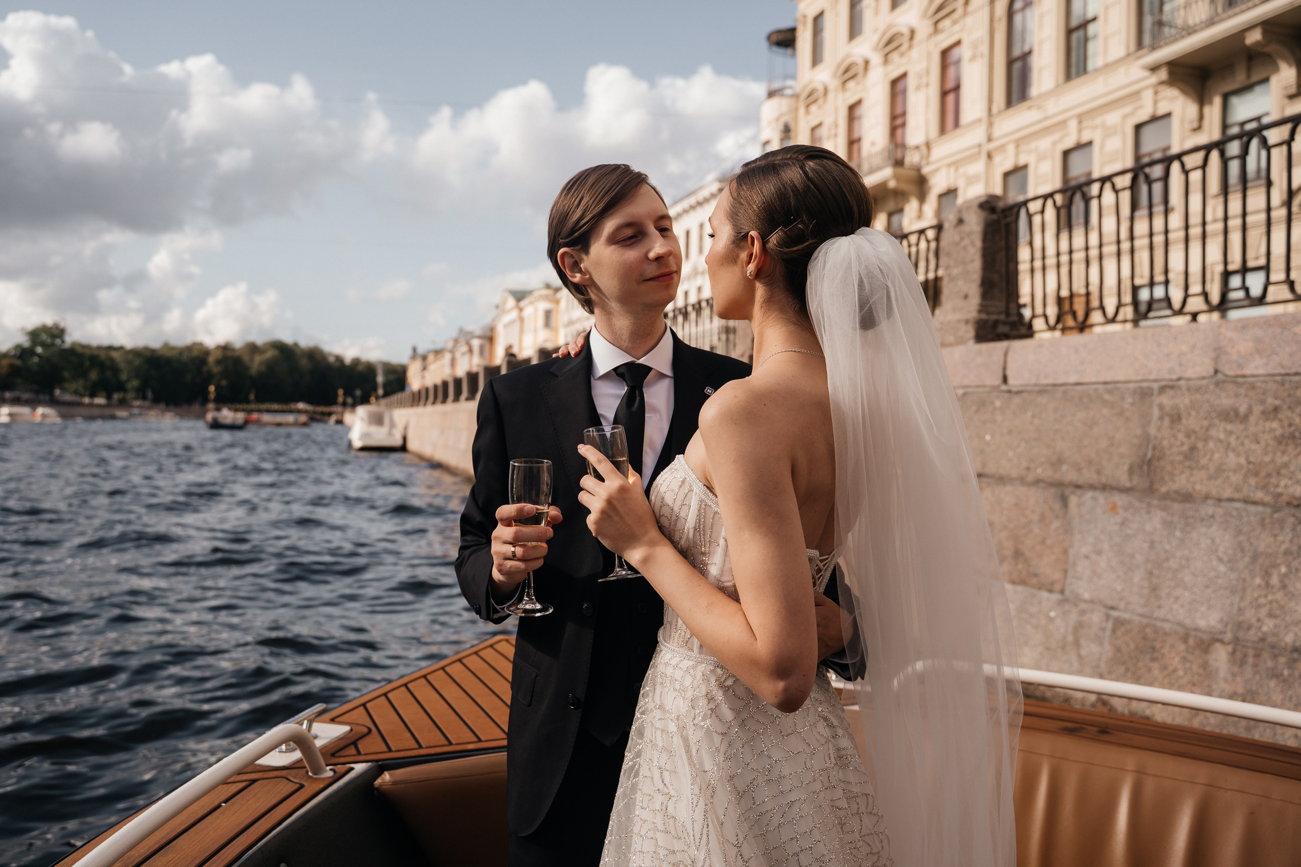 Wedding «A long walk». Свадебные фотограф и видеограф Наталья и Анатолий Новиковы СПб