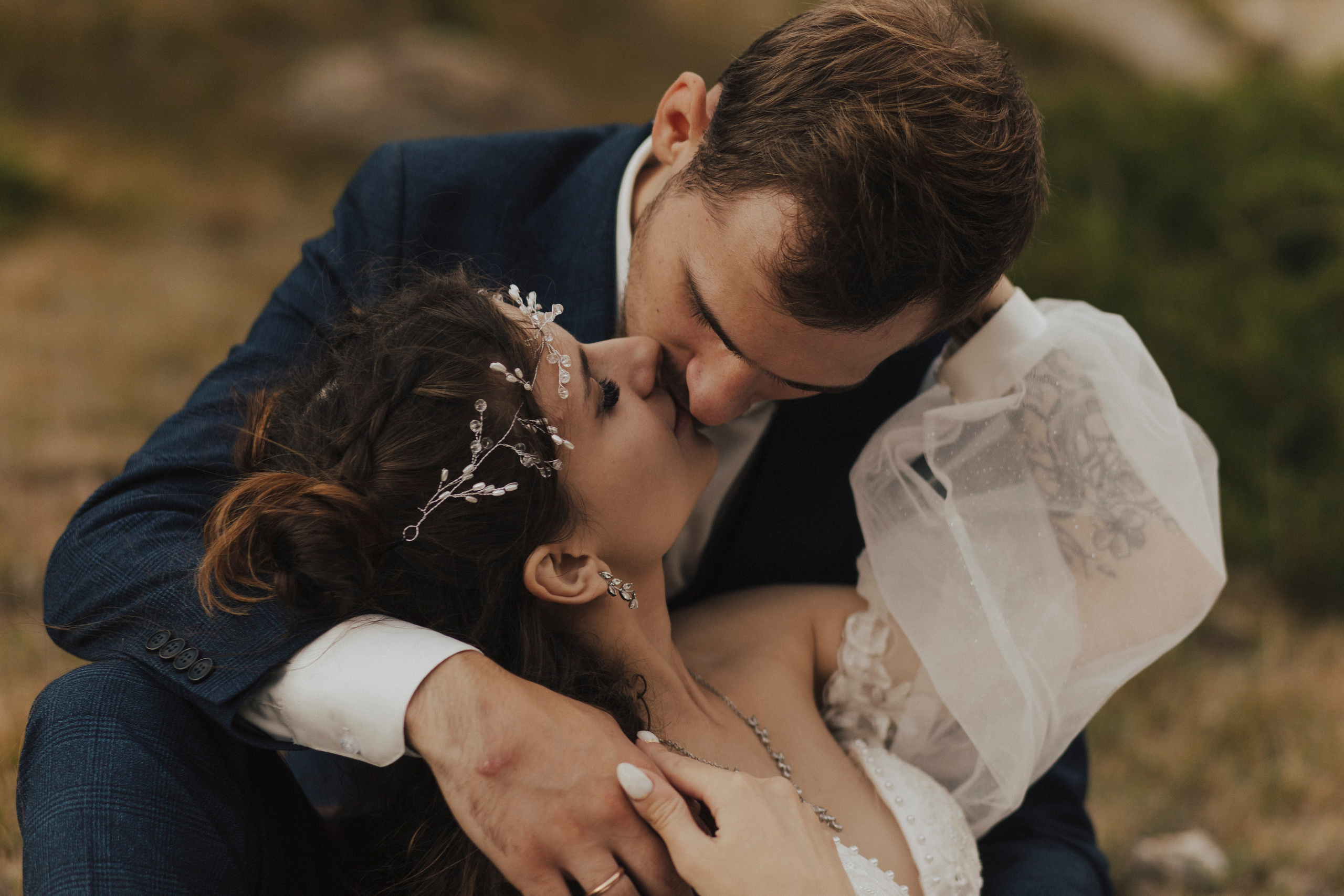 МЕЖДУ НЕБОМ И ЗЕМЛЕЙ. Фотограф Настя Конник | Пятигорск | Эльбрус | Домбай | Архыз | Видеограф КМВ