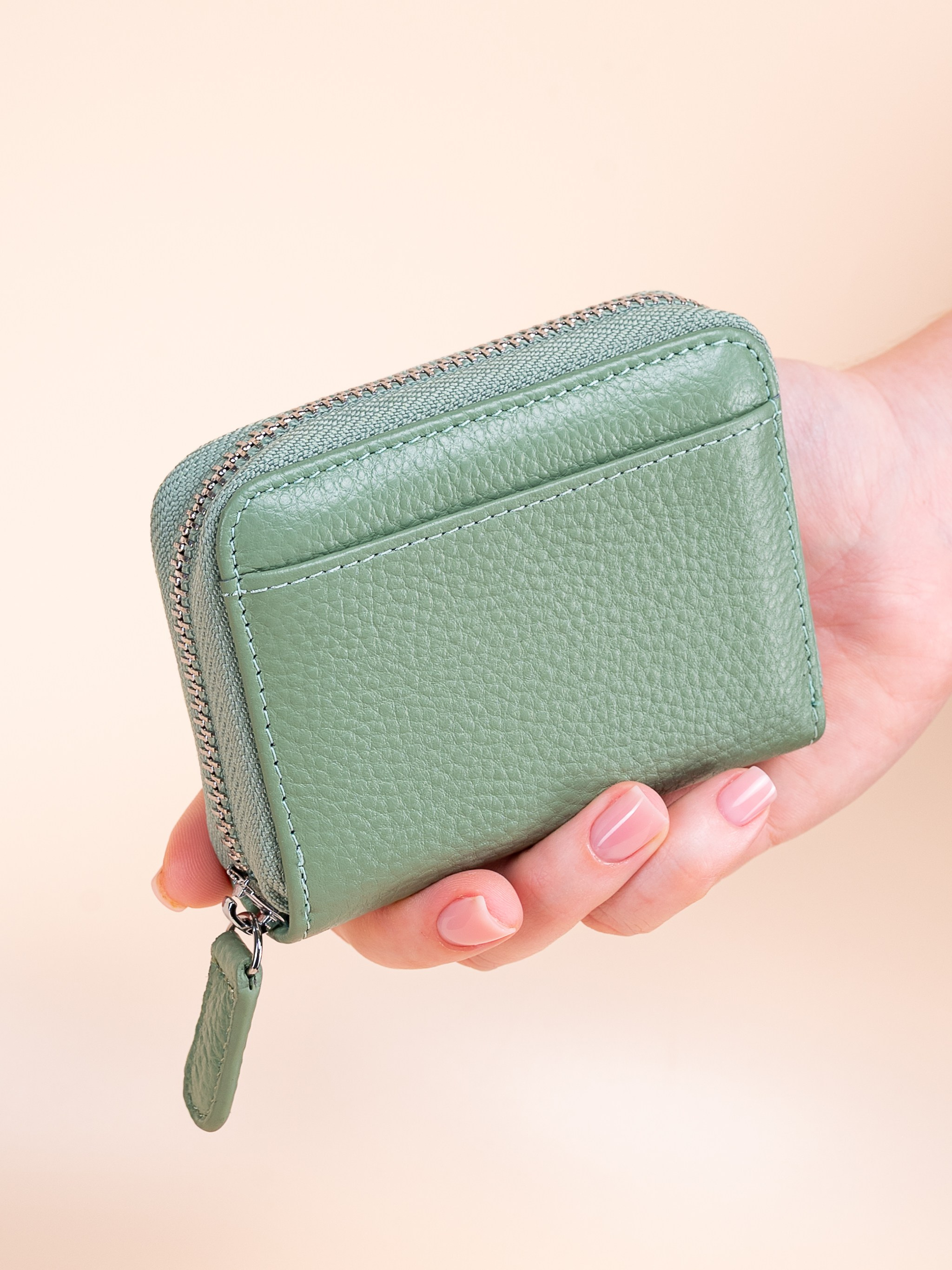 Кошельки/картхолдеры серия 3. Предметный фотограф, фото для маркетплейсов Пятигорск, КМВ