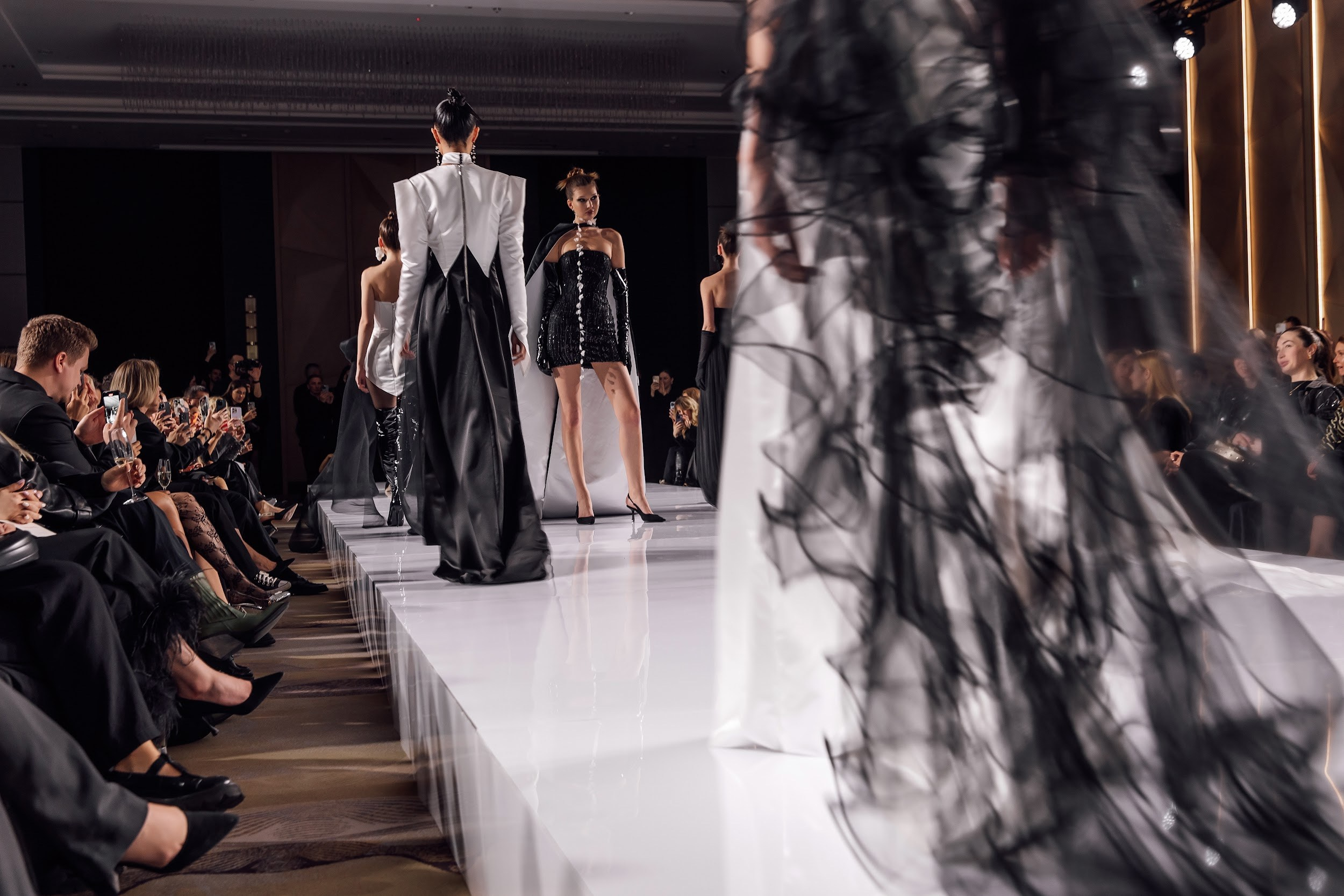 VISION. Любовь Чуляева — свадебный фотограф в Москве и Европе