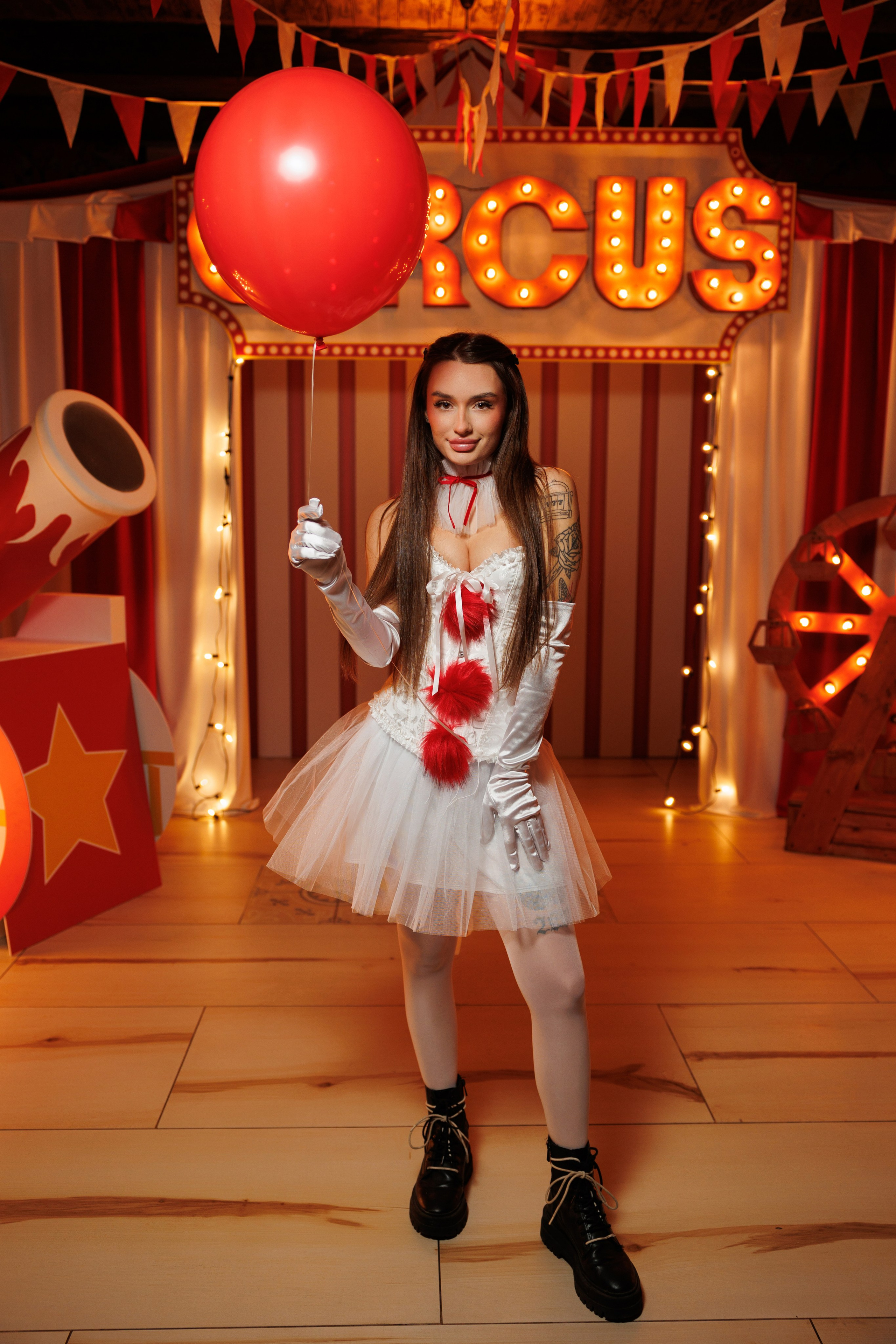 Корпоратив в стиле «Цирк». Репортажный фотограф Ольга Кочетова в Москве