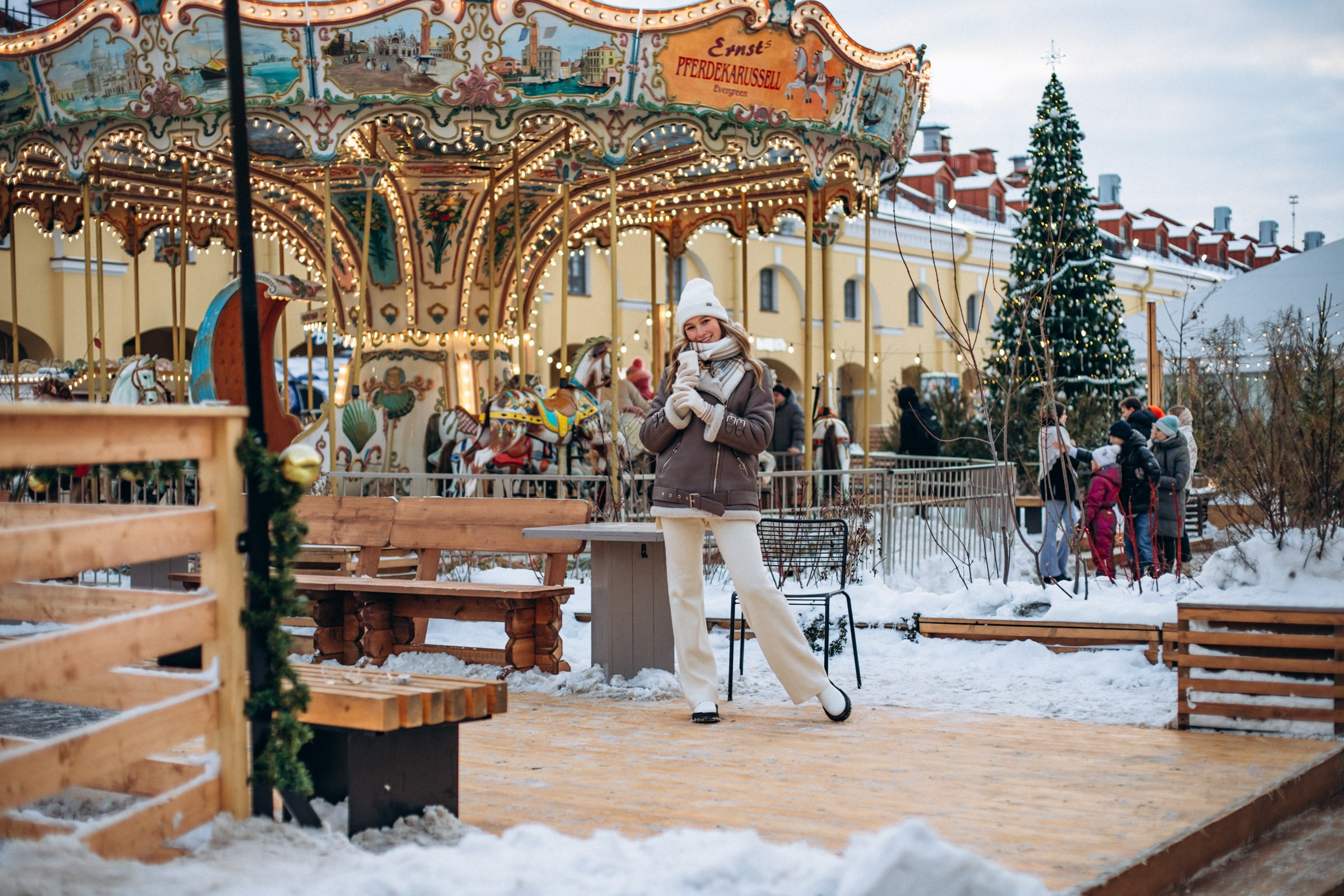 Александра в декабре. Фотопрогулка в Петербурге. Индивидуальный и семейный фотограф в Санкт-Петербурге