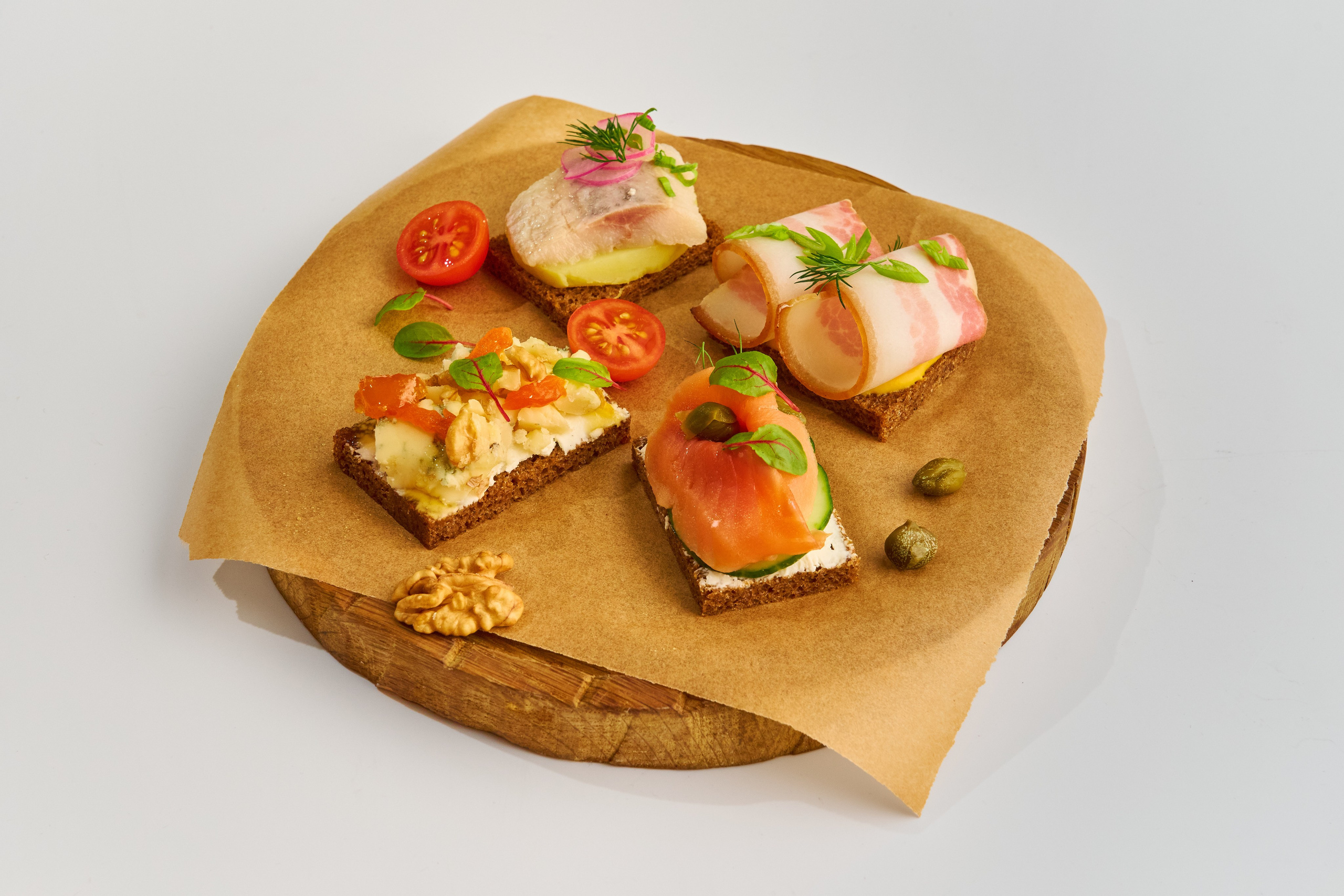 Фуд фото для теплоход ресторан "Корюшка". Фуд стилистика, отснимем рекламное фото или видео, услуги бренд шефа продакшн верстка меню Создание креативной концепции съемки — Создание