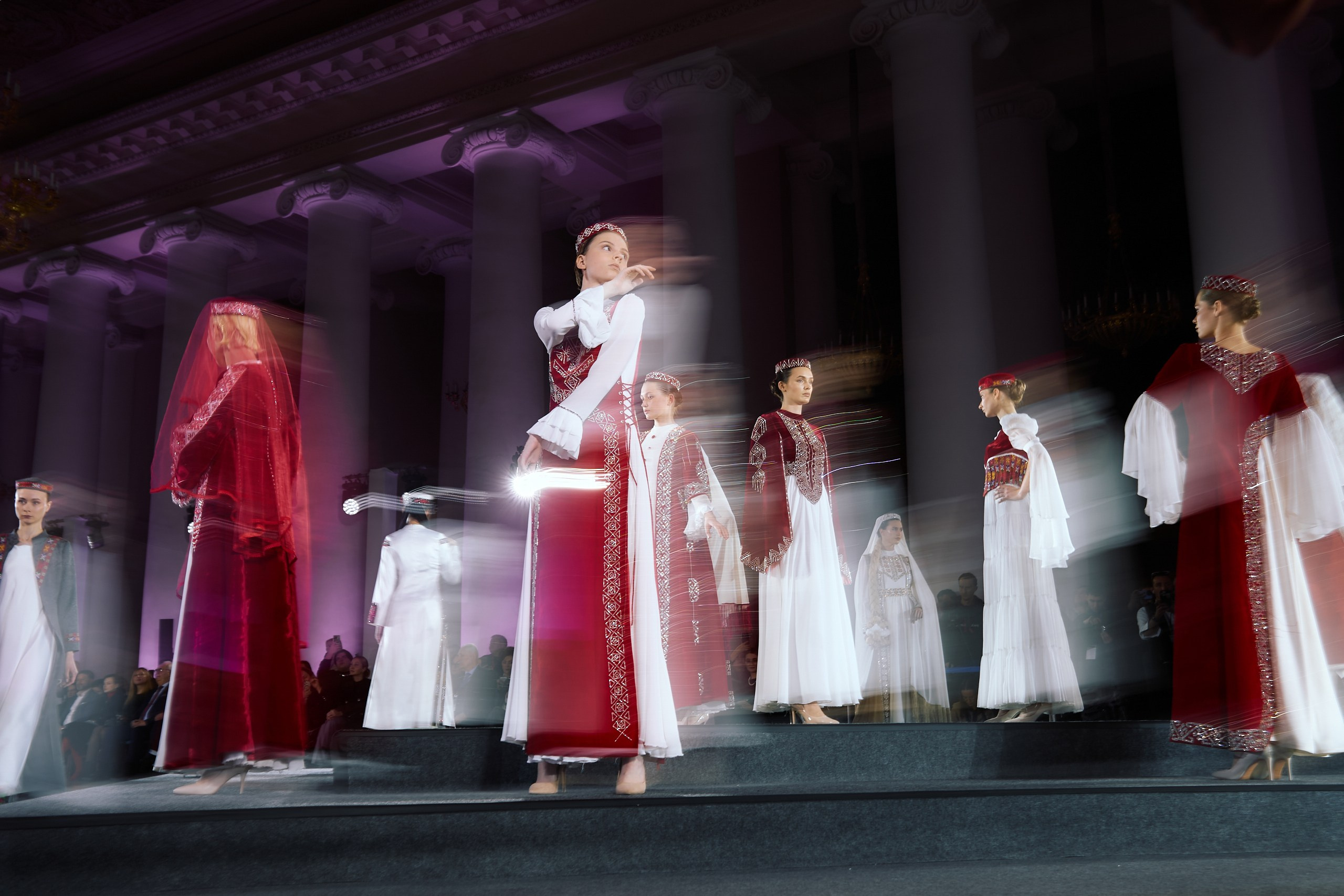 INTERNATION FORUM OF THE FASHION COMMUNITY. Photographer — ERASTOV