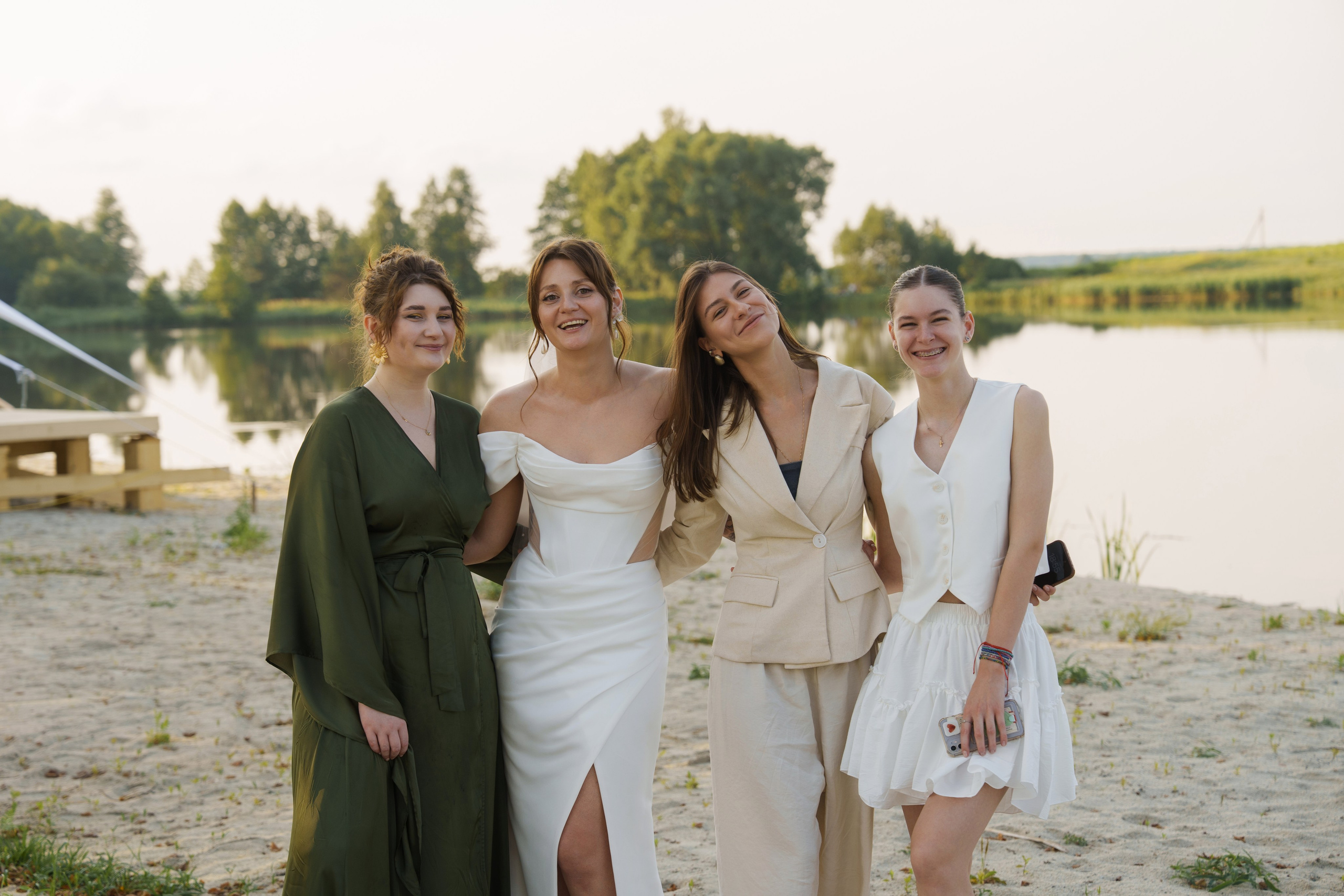 Михаил и Ольга (банкетная часть г. Брянск). Свадебный и репортажный фотограф Элина Козырьянова