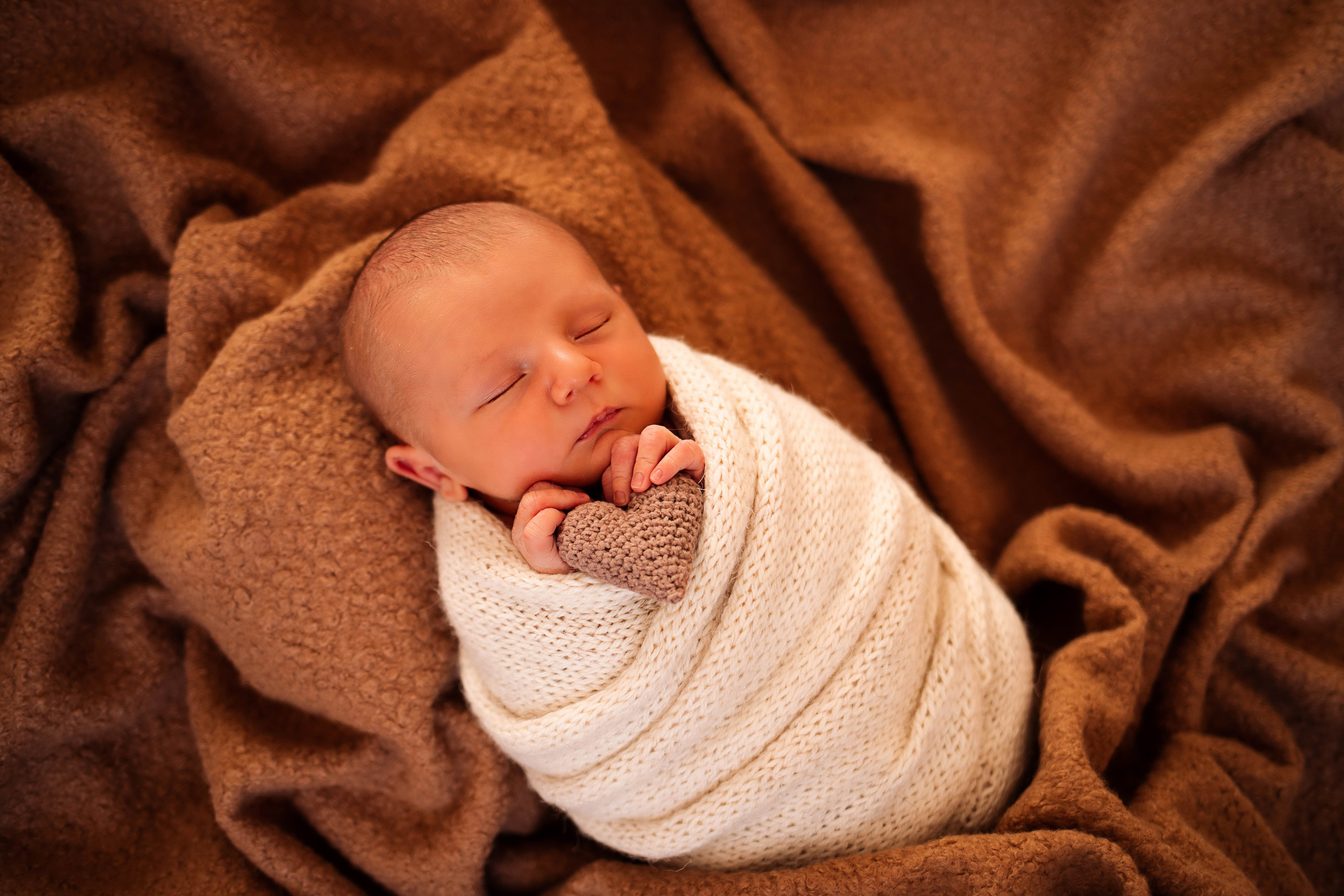 Фотосессия новорожденного. Фотограф новорожденных в Новосибирске