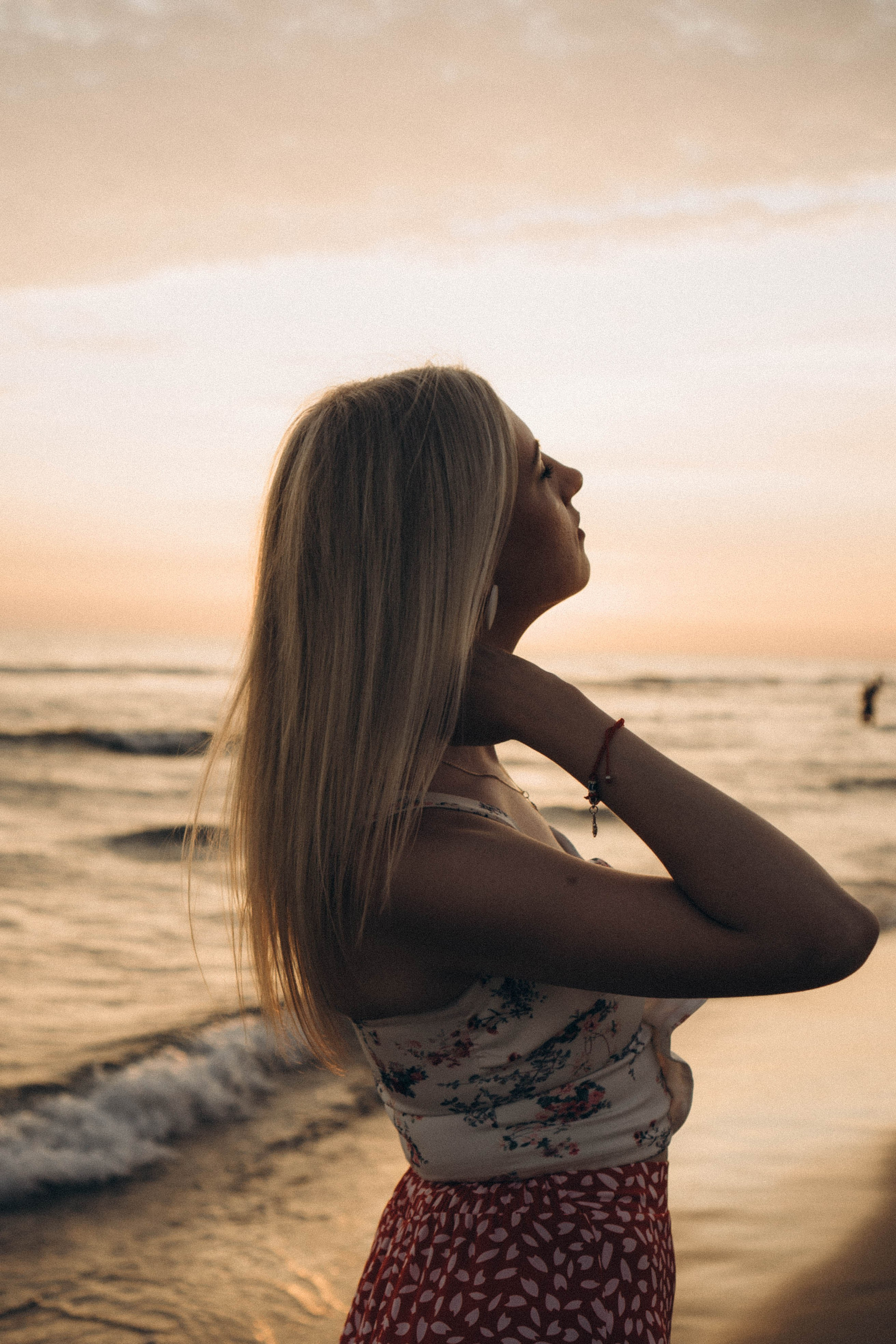 Июльский вечер на берегу черного моря. Профессиональный фотограф, Санкт-Петербург — Виктория Богомолова