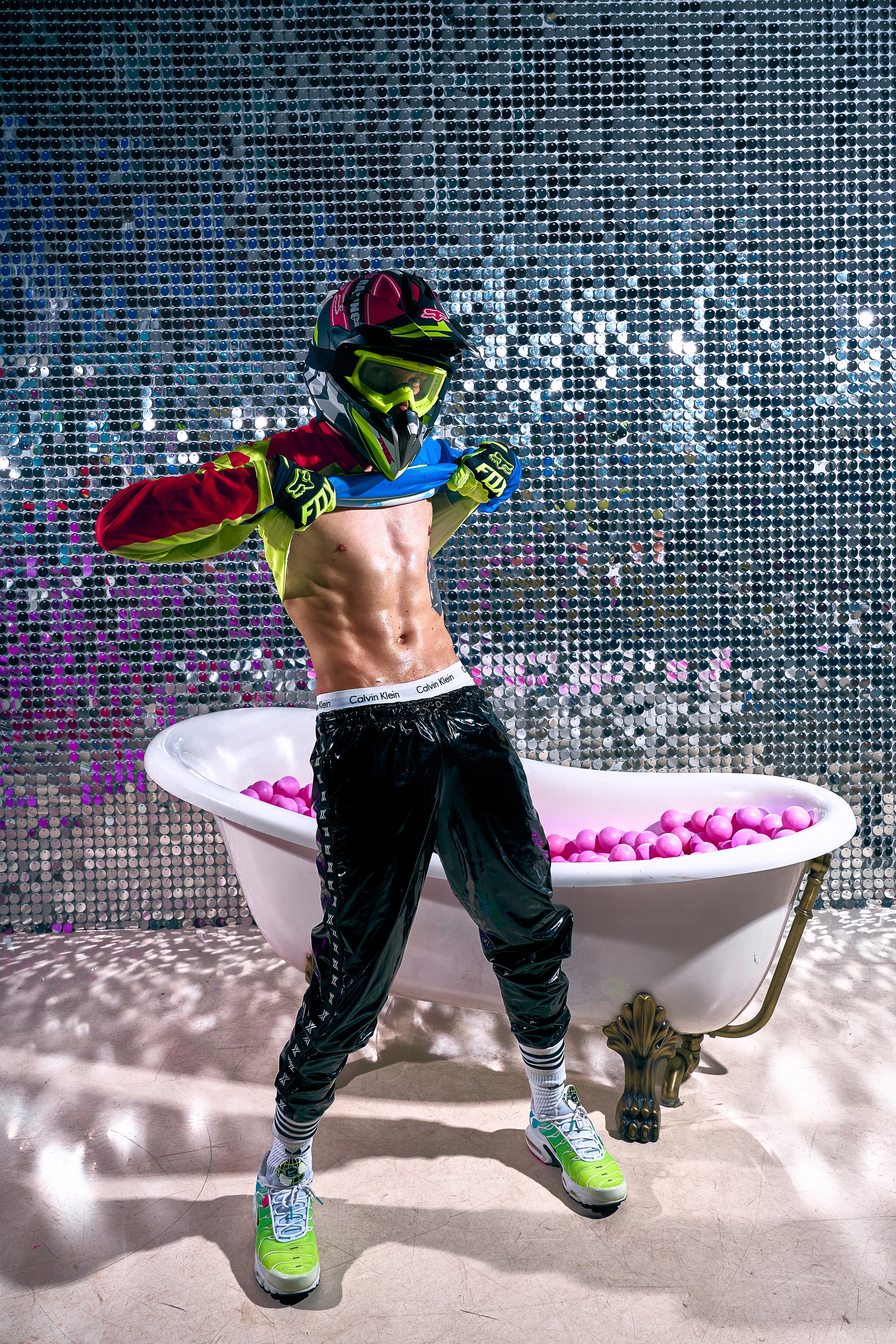 ZHEKA x BAD GUY. ANDY KIN Мужской и ню-фотограф в Москве