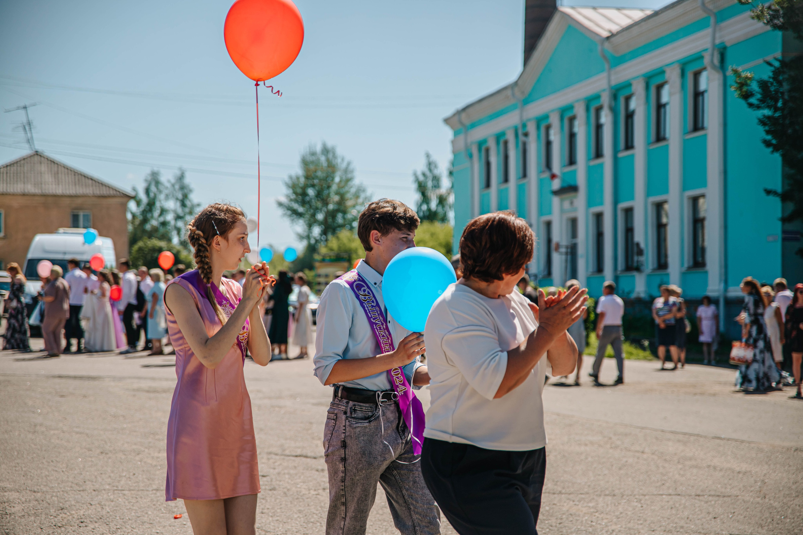 Выпускной 11 классов 2024 Невель. Фотограф Дарья Маташкова