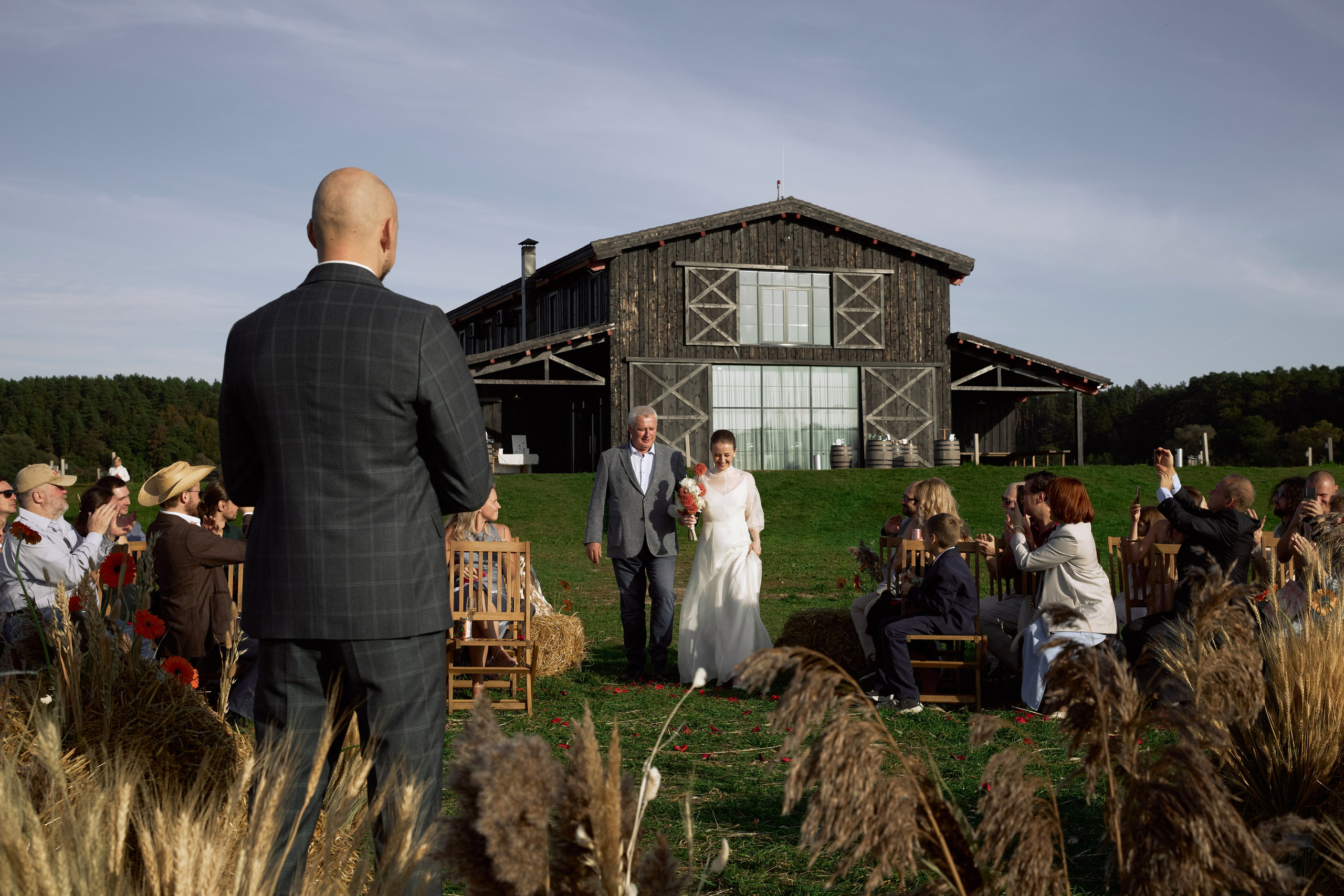 I & E. Anastasia Jes