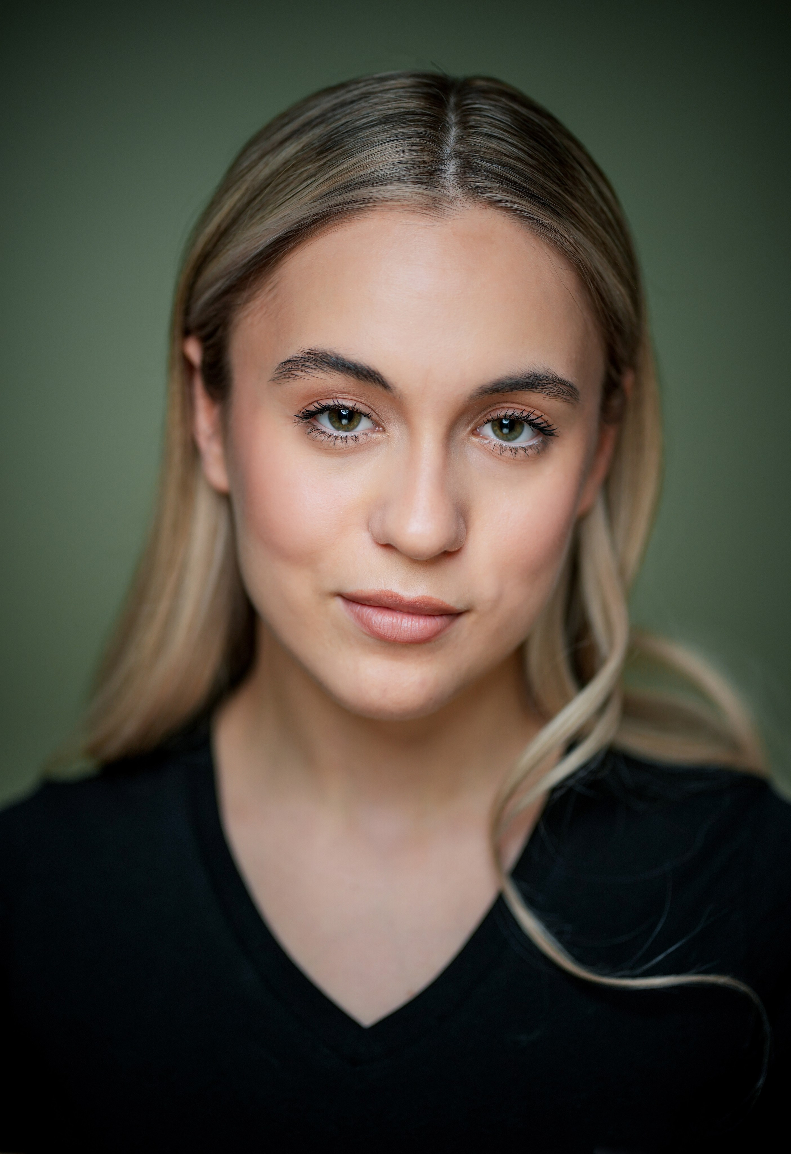 Актриса Серафима Коваленко. Портретная съемка в Москве, студийный фотограф Игорь Фомин