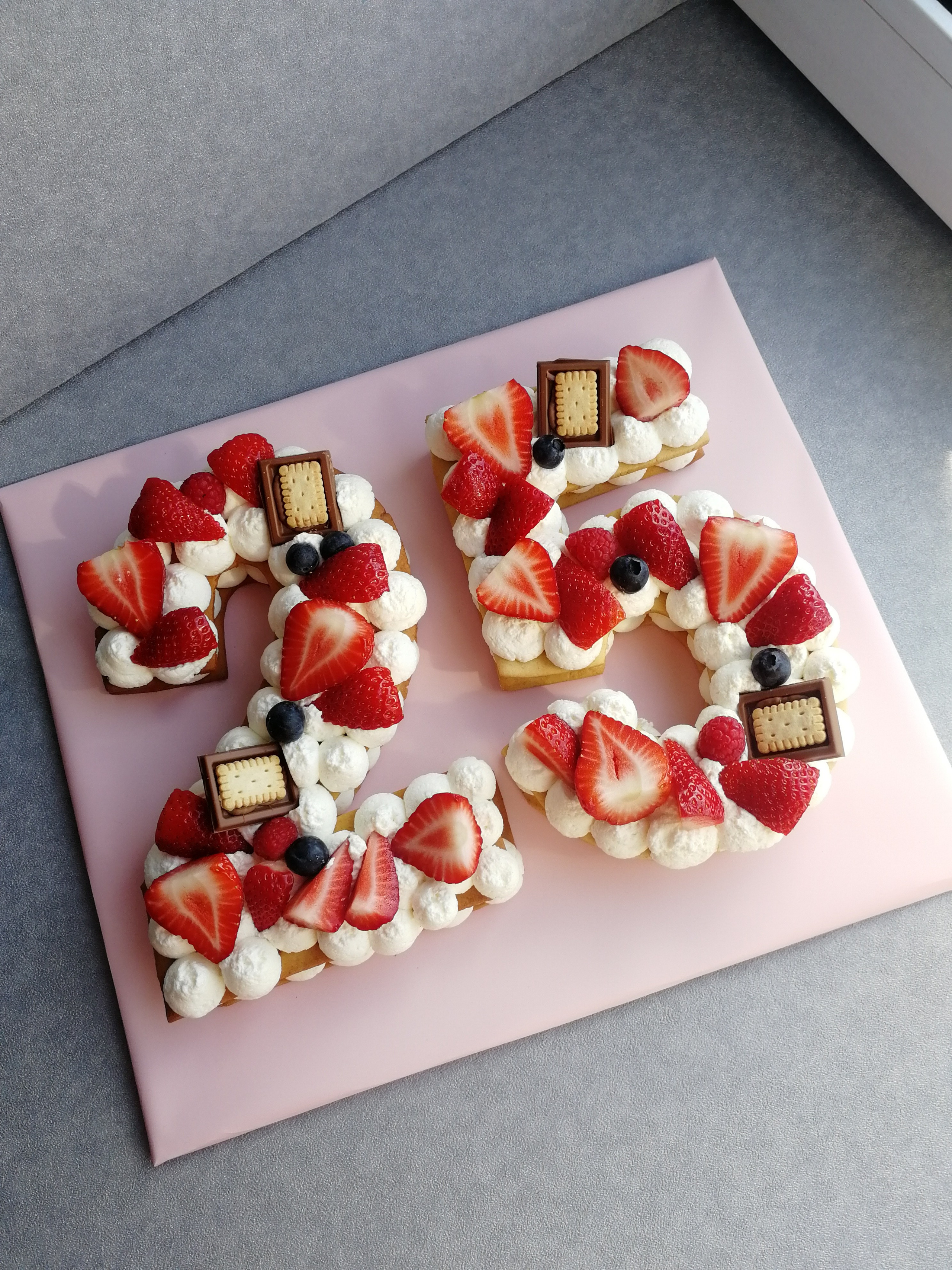 Торт-цифра. Кондитерская. Торты и десерты на заказ в Москве и области, город Химки