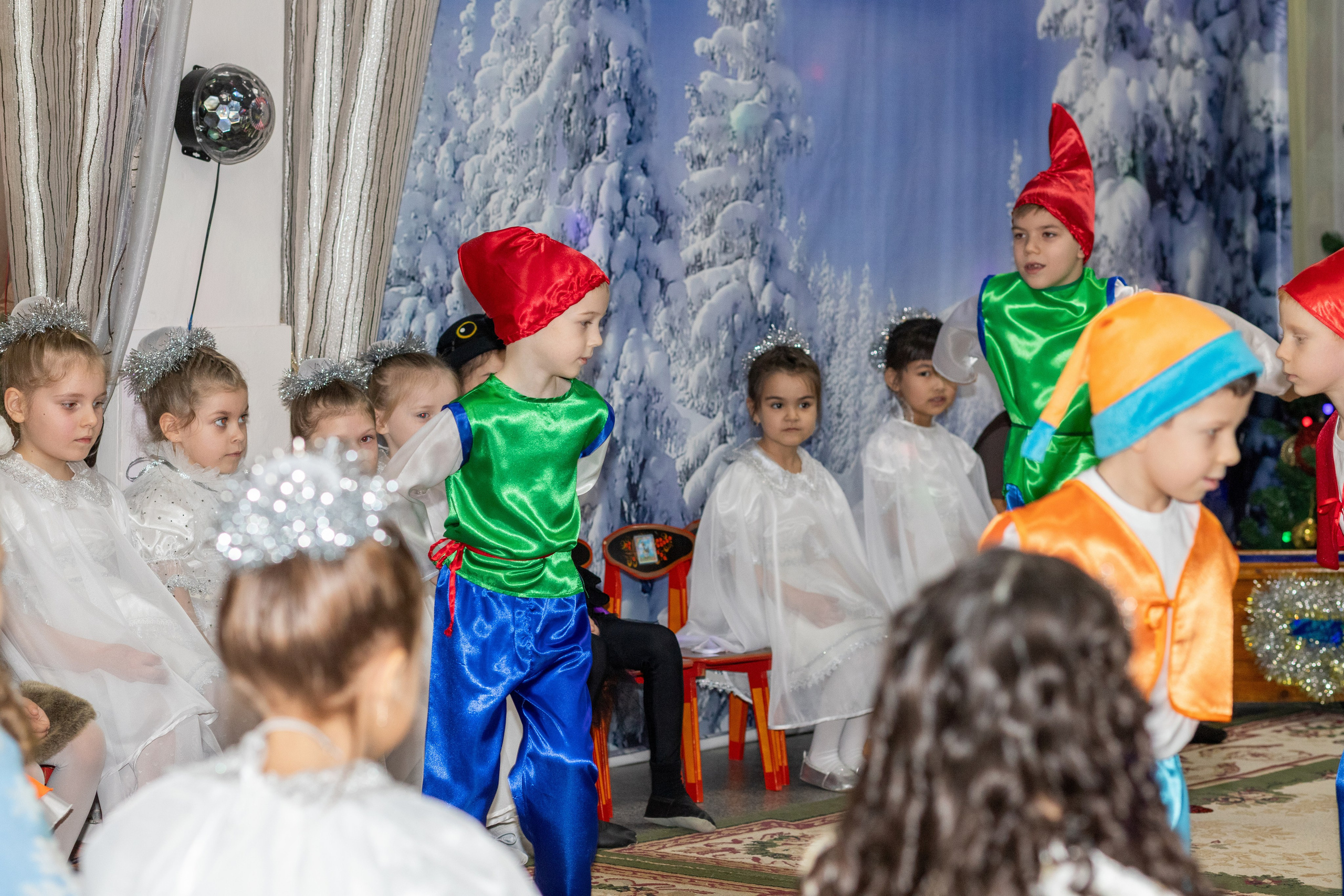 Новогодний утренник подготовительной группы. Индивидуальный и свадебный фотограф в Москве, Электростали и Туле Кадейкина Екатерина