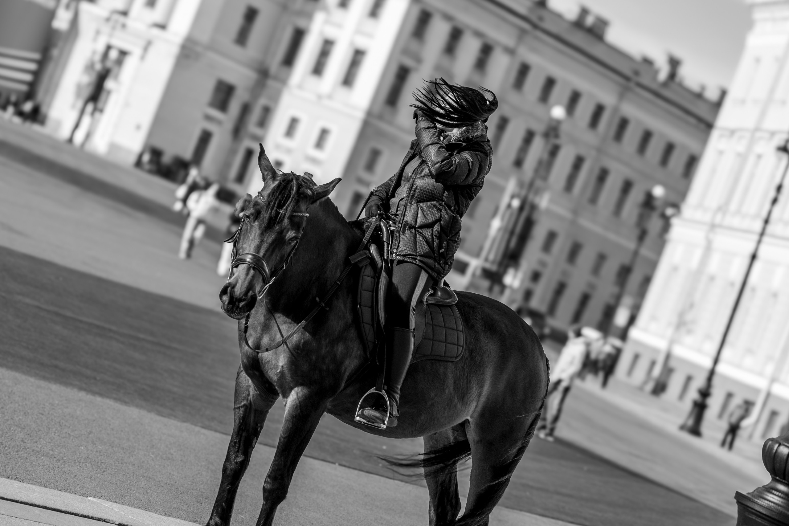 Фотопрогулка с Дианой и Дмитрием | 06.05.2026 | Санкт-Петербург. Артем Шилкин @oguzian. Дизайн. Репортажи. Уличные и пейзажные фото. Работаю в Калининграде, Санкт-Петербурге, Москве