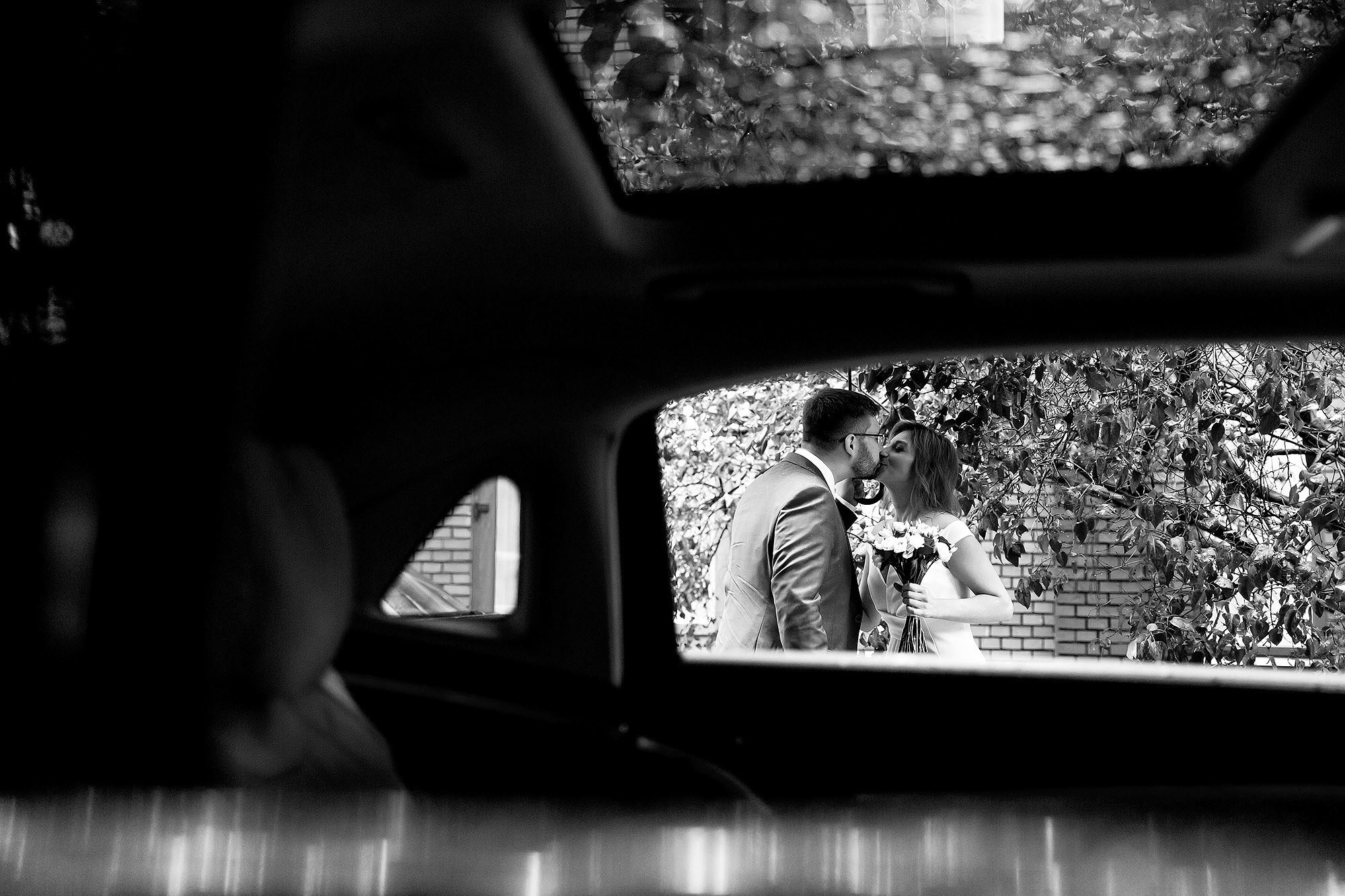 Прогулка, фотосессия жениха и невесты. Свадебная съемка. Фотограф в Москве Валерий Боцман