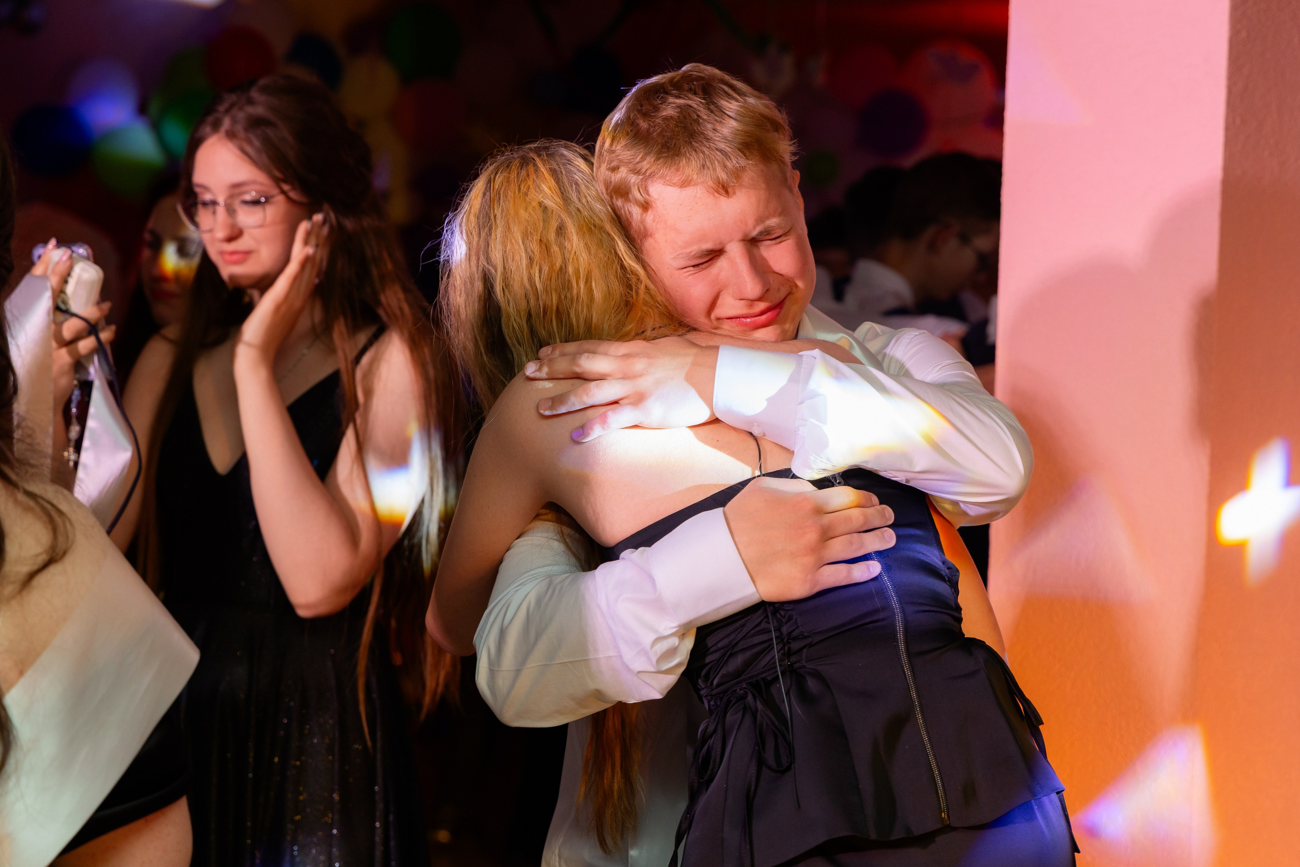 Школьный выпускной 2025 год в Минске, Беларуси. Свадебный фотограф в Минске/Беларуси Сергей Спиридонов