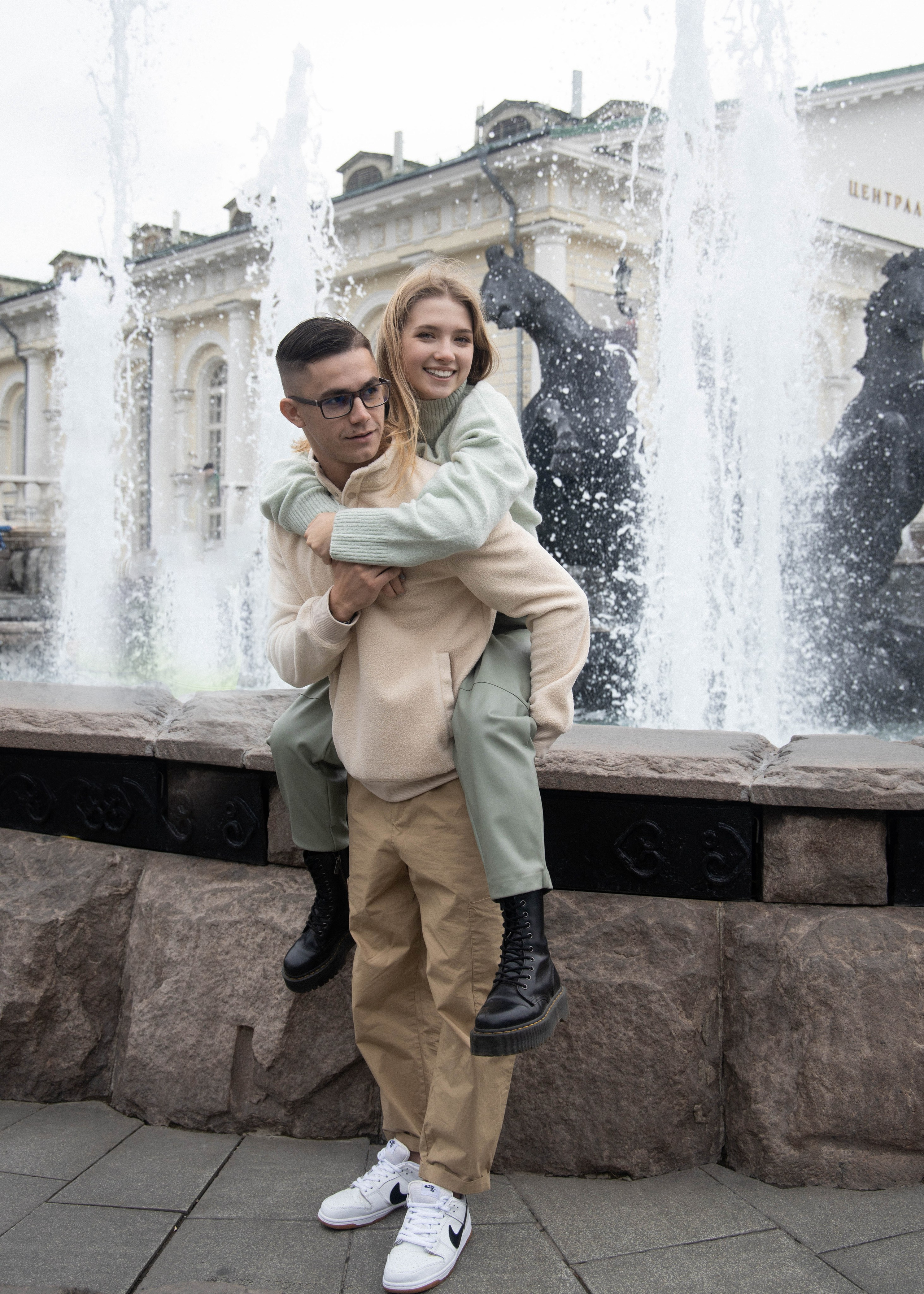 Love story. Фотосессия новорожденных в Москве и Московской области