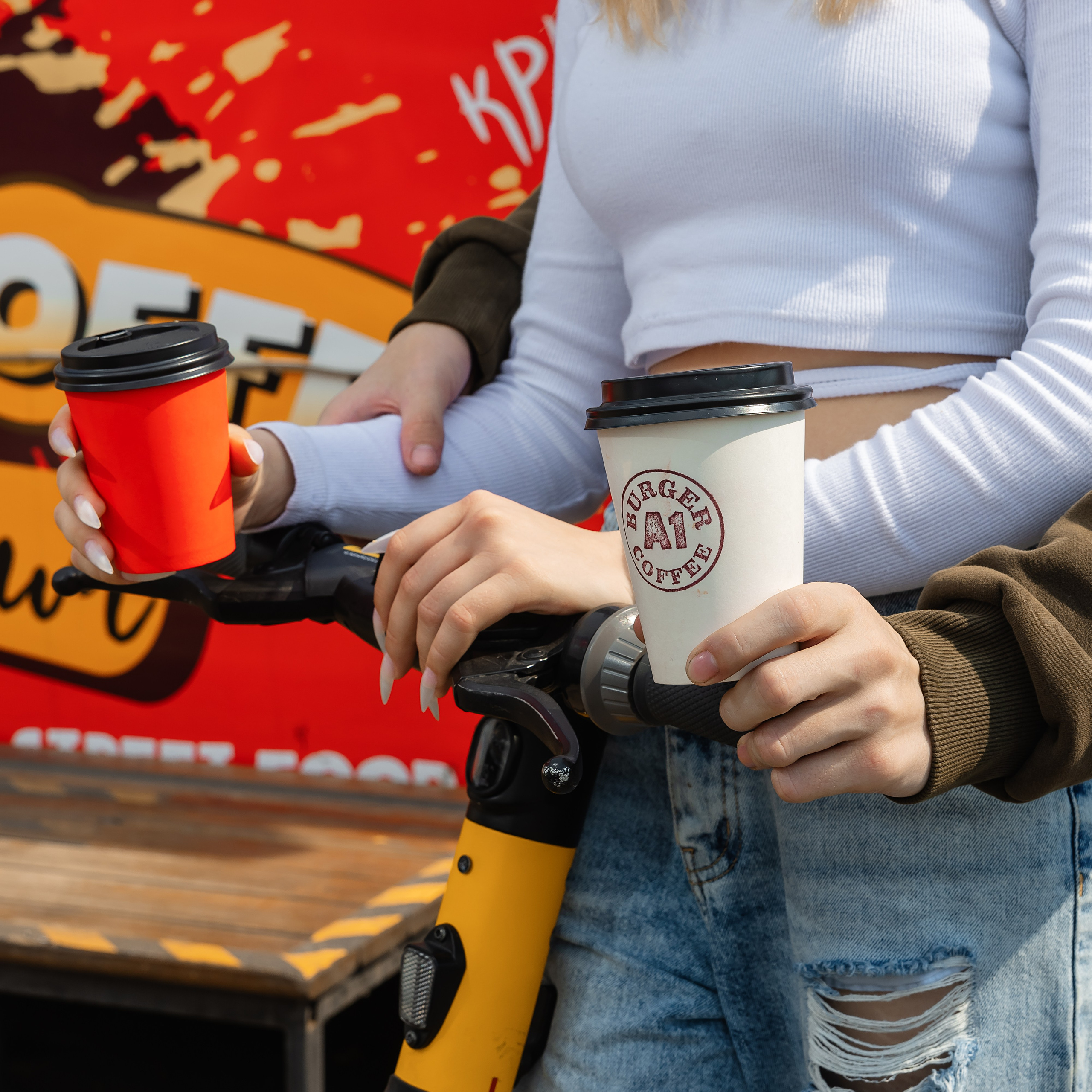 Bus № 1. Фотограф и видеограф в Улан-Удэ: Аюна Габагуева и Артём Шаханов