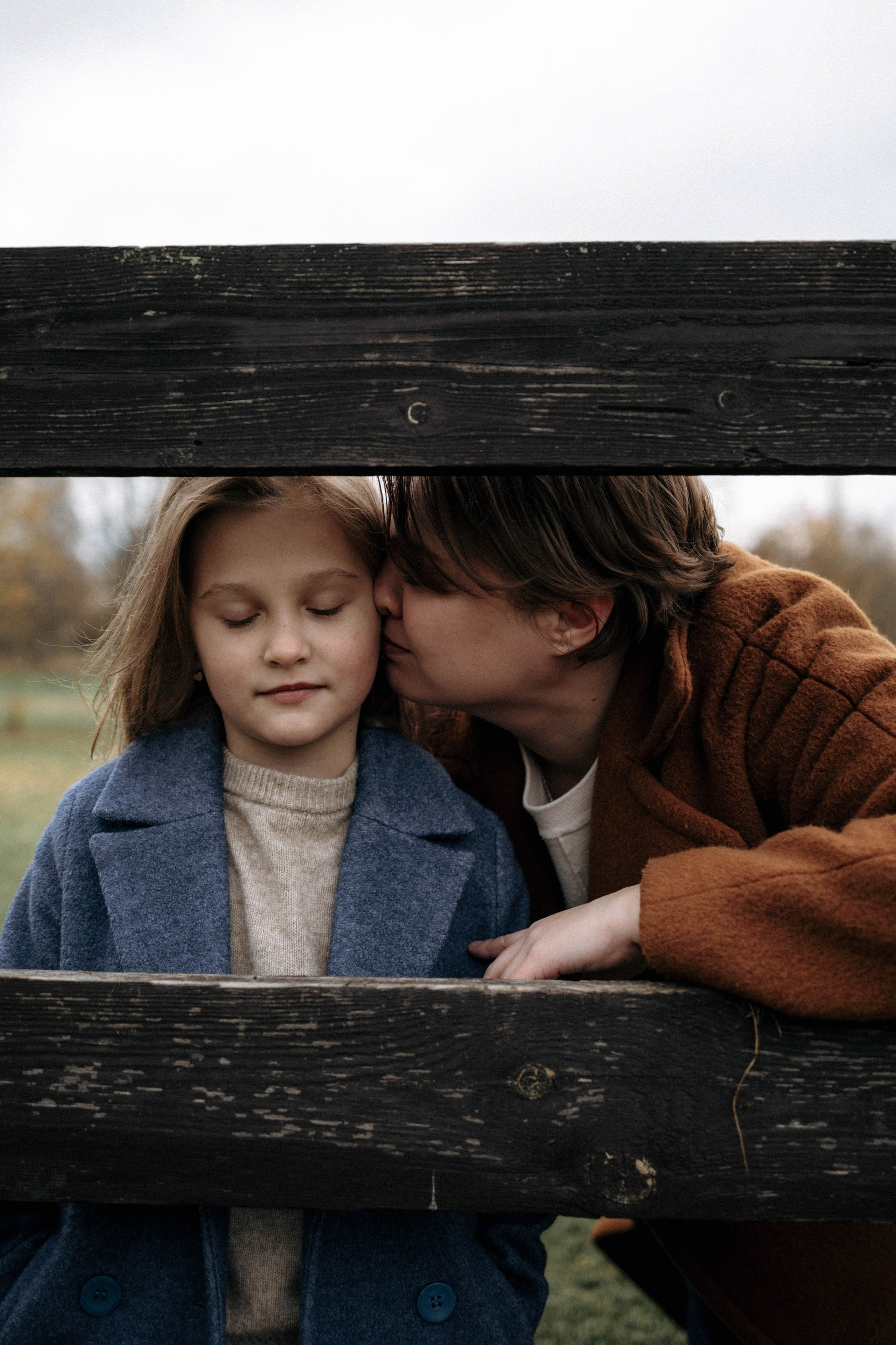 Прогулка мамы с детьми в Коломенском. Семейный и детский фотограф в Москве Маргарита Сереброва