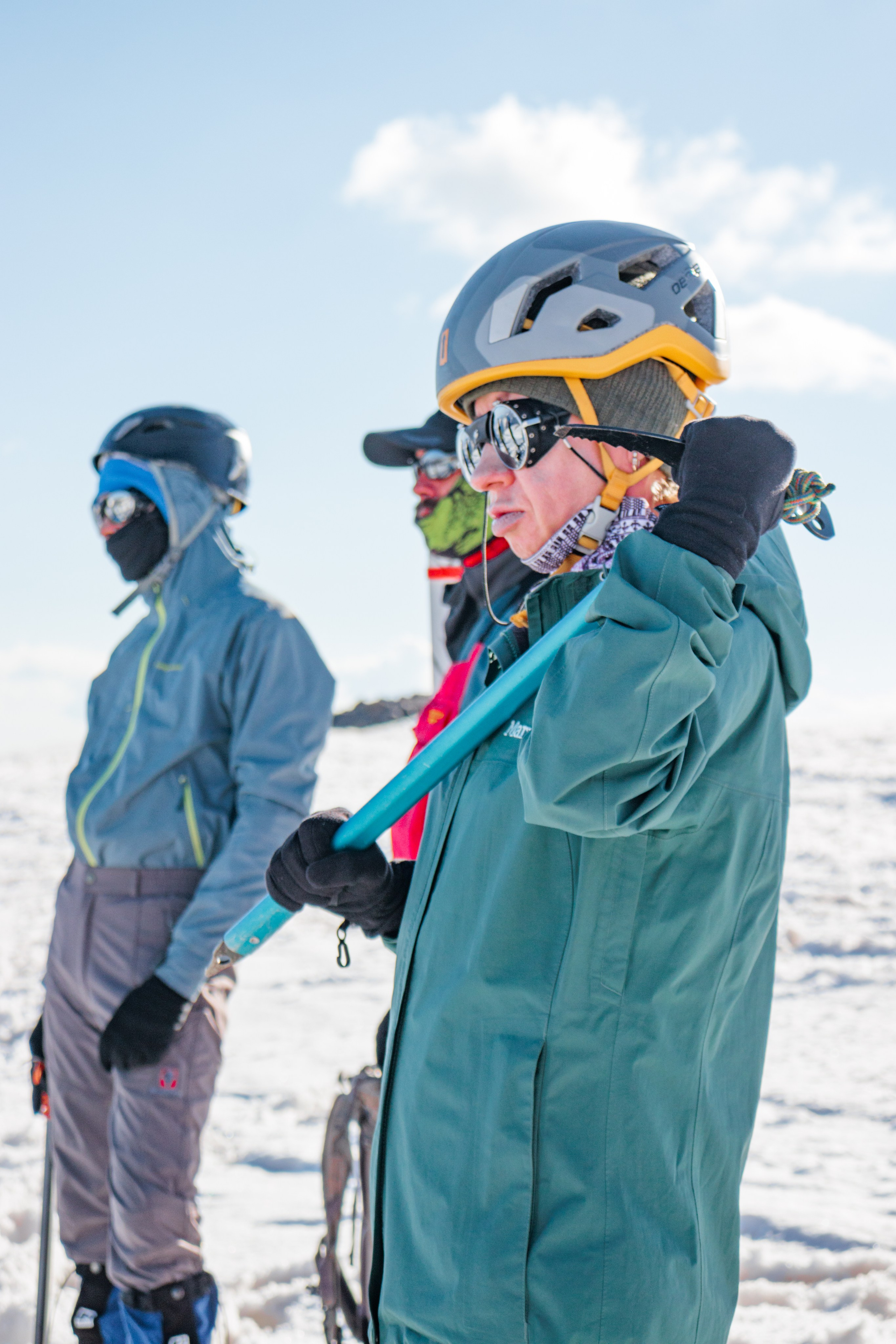 Снежно-ледовые занятия. Фотограф на трекинг и восхождение Эльбрус, Приэльбрусье. Елизавета Бобок