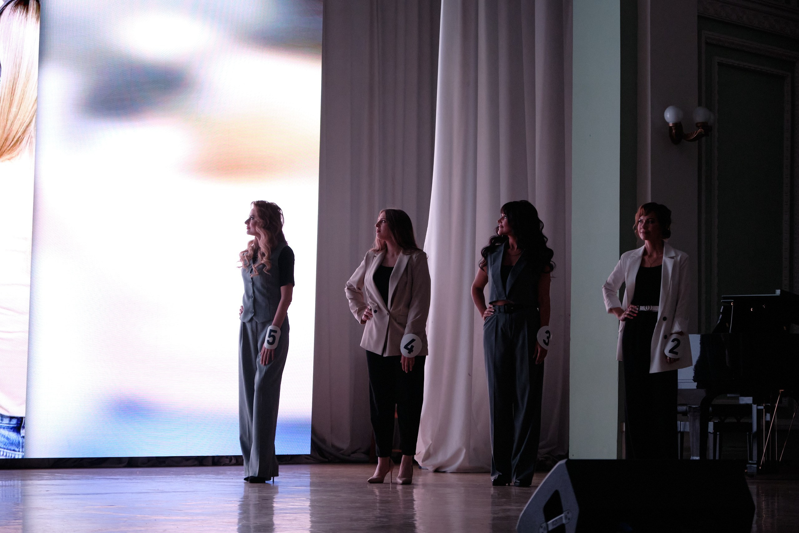 Мисс Корона Сибири. Антон Ив