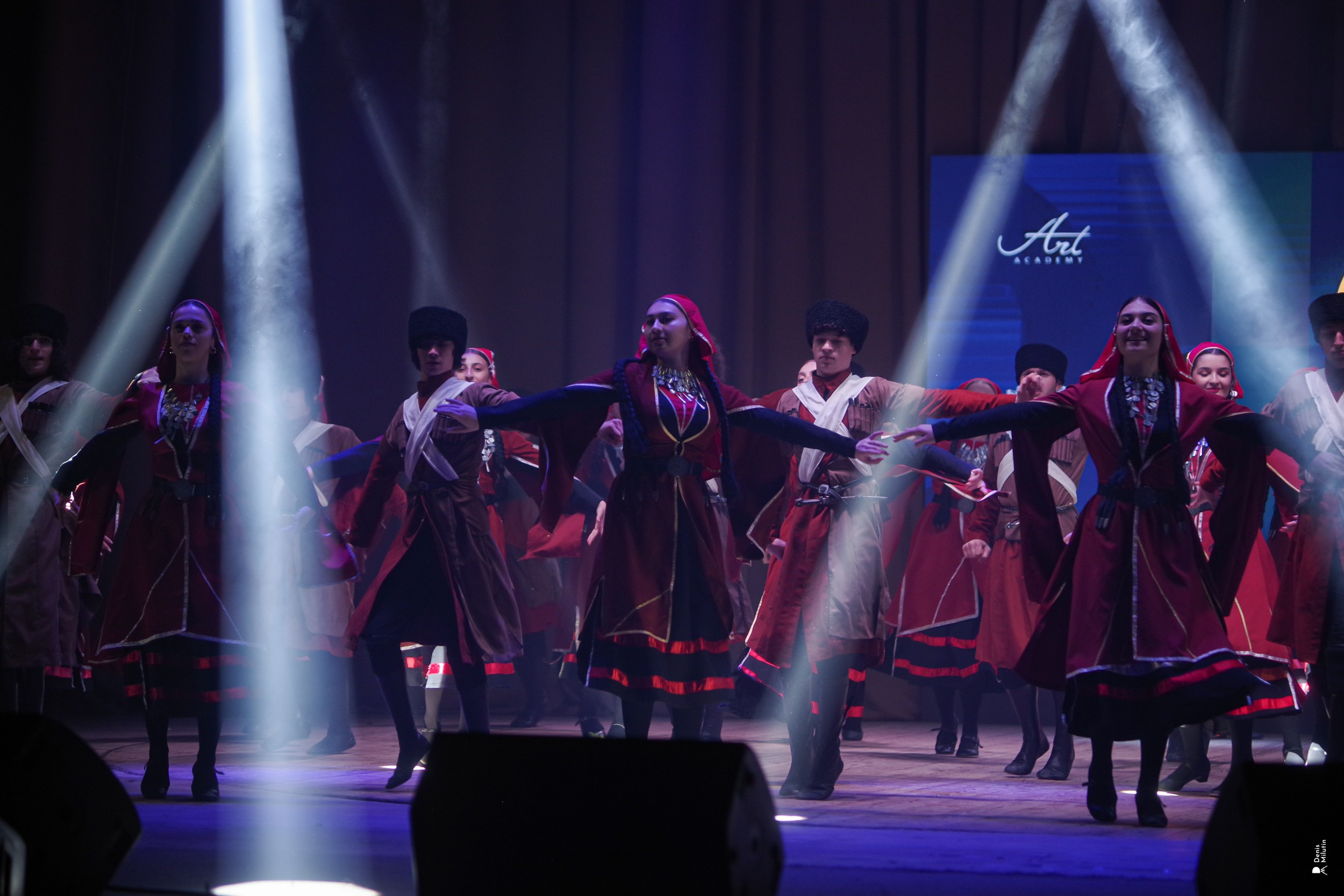 Танцы в Хоби. Портретный фотограф Денис Милютин