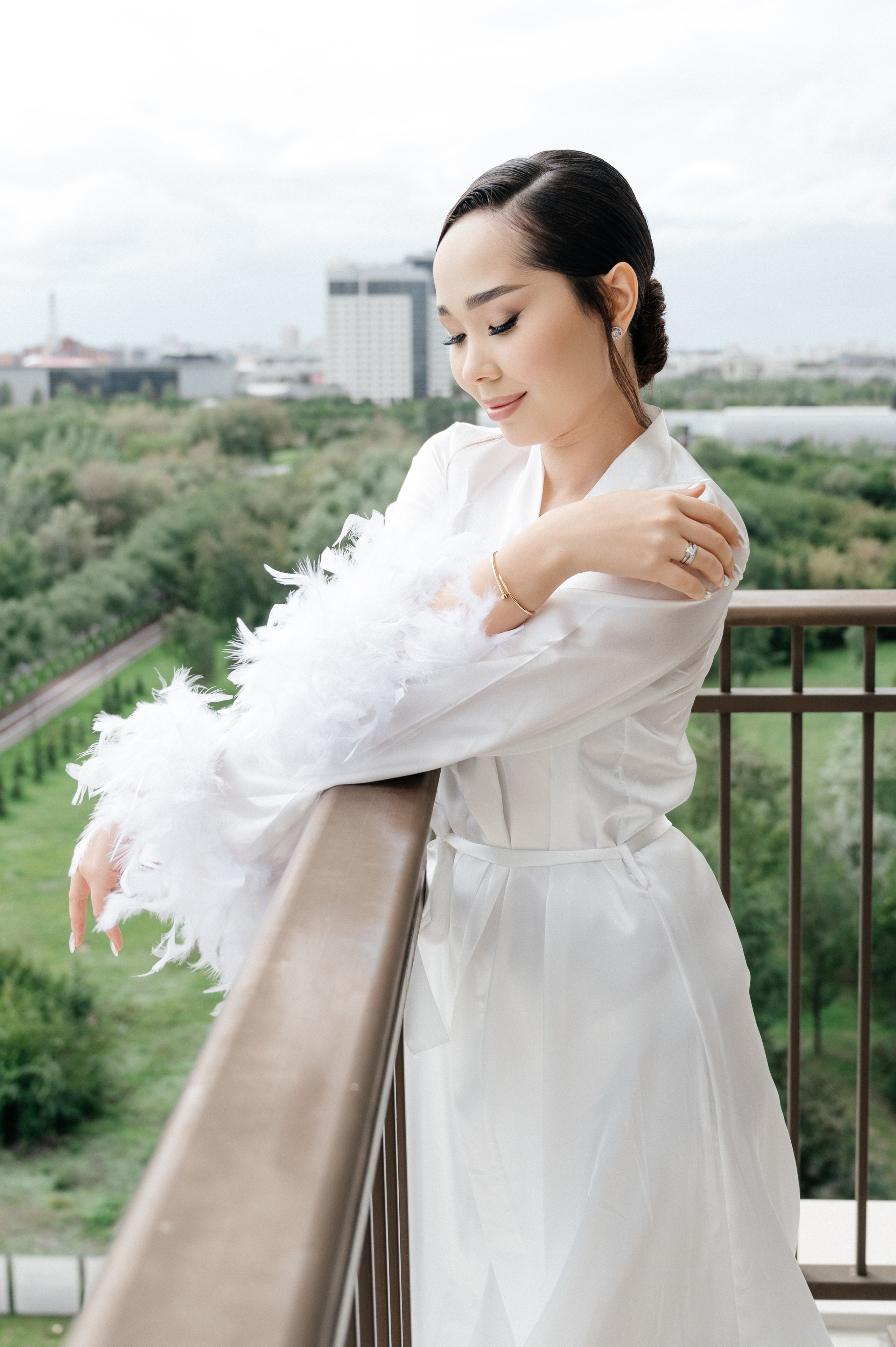 ANEL QYZ UZATU. HOME