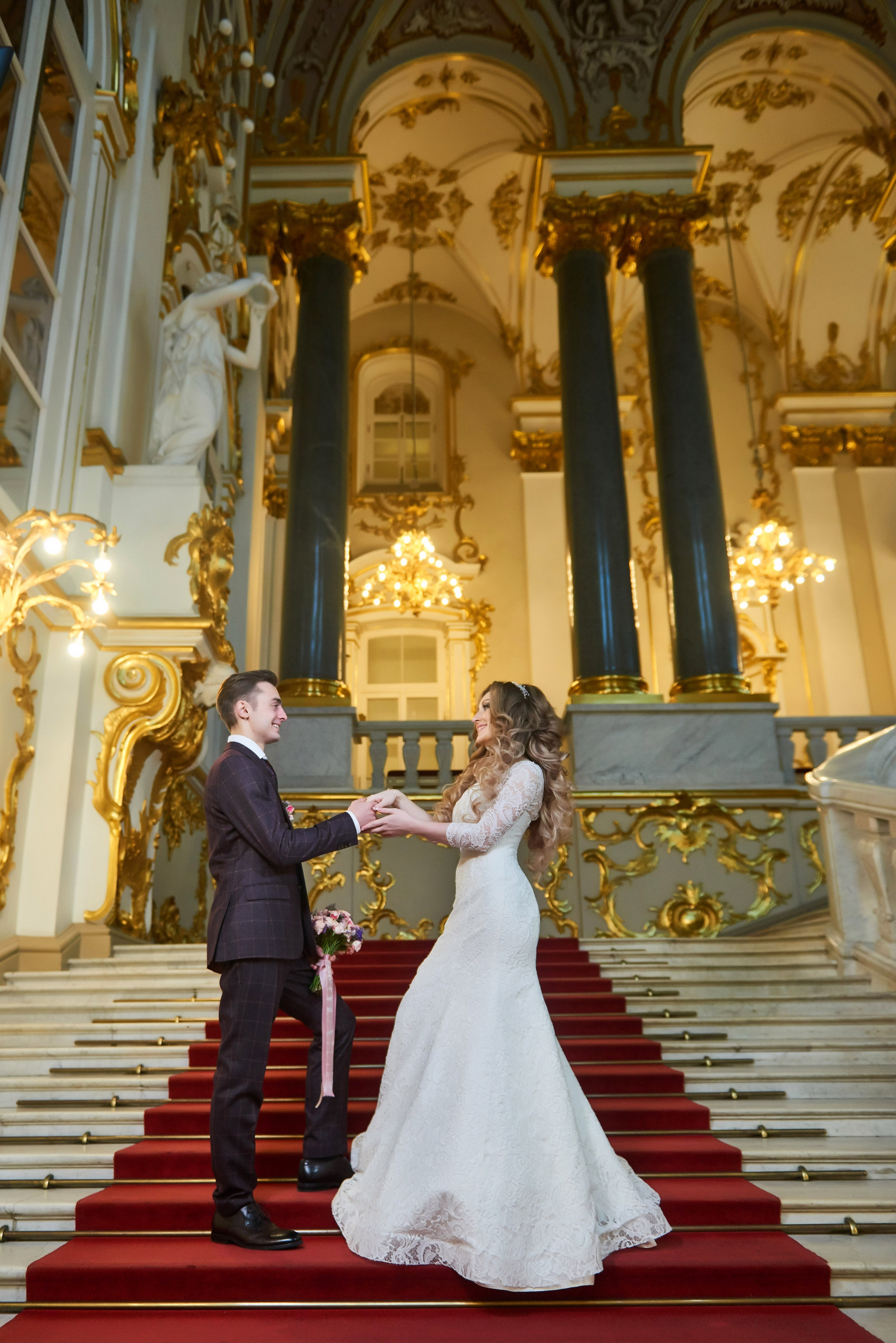 Илона и Андрей (фотосессия в ночном Эрмитаже). Портретный, семейный и свадебный фотограф в Санкт-Петербурге и в Пушкине Ширяев Денис