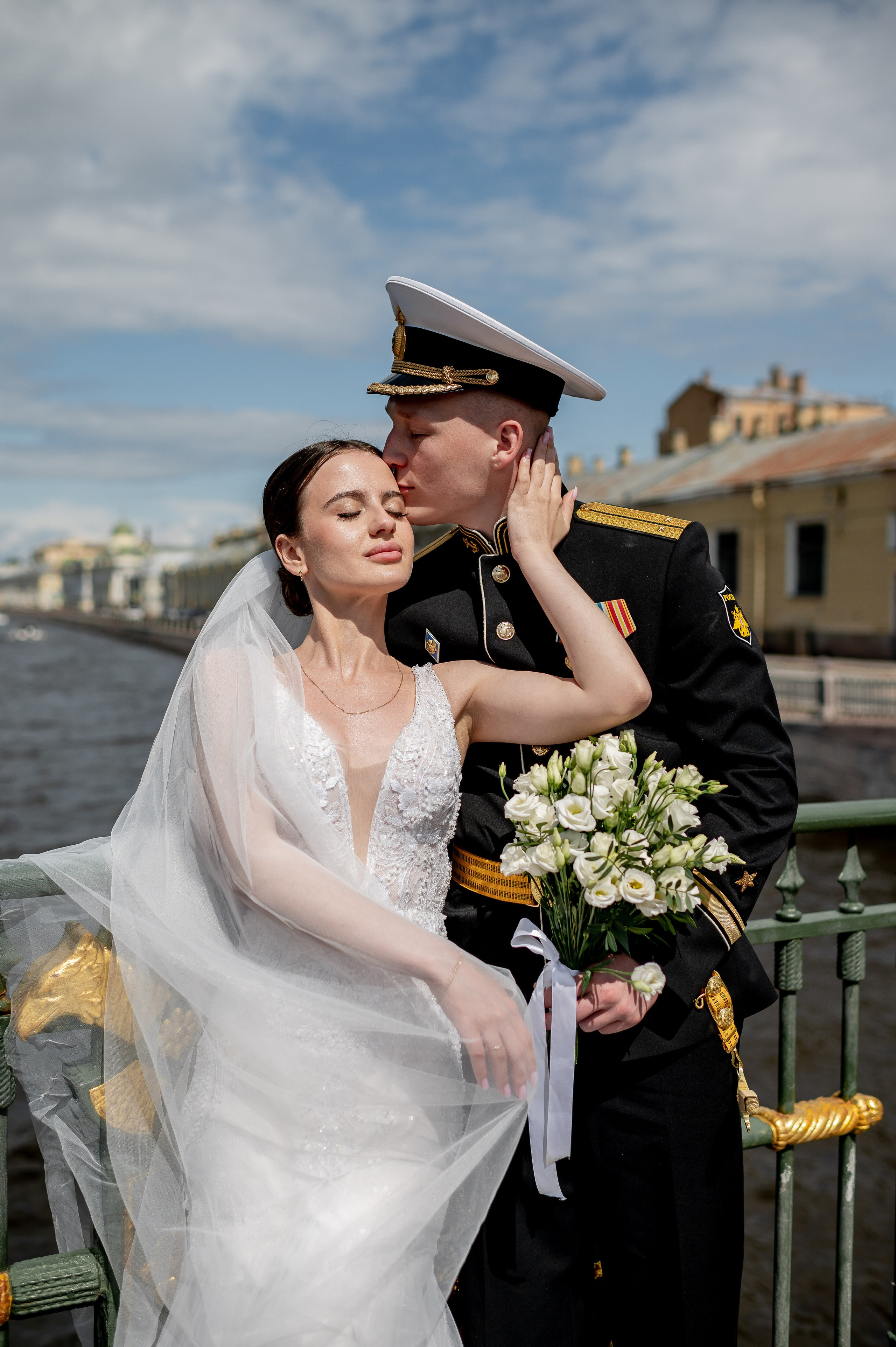 Елизавета и Максим (фотосессия у Дворца Штиглица, набережная Мойки и у Законодательного собрания). Портретный, семейный и свадебный фотограф в Санкт-Петербурге и в Пушкине Ширяев Денис