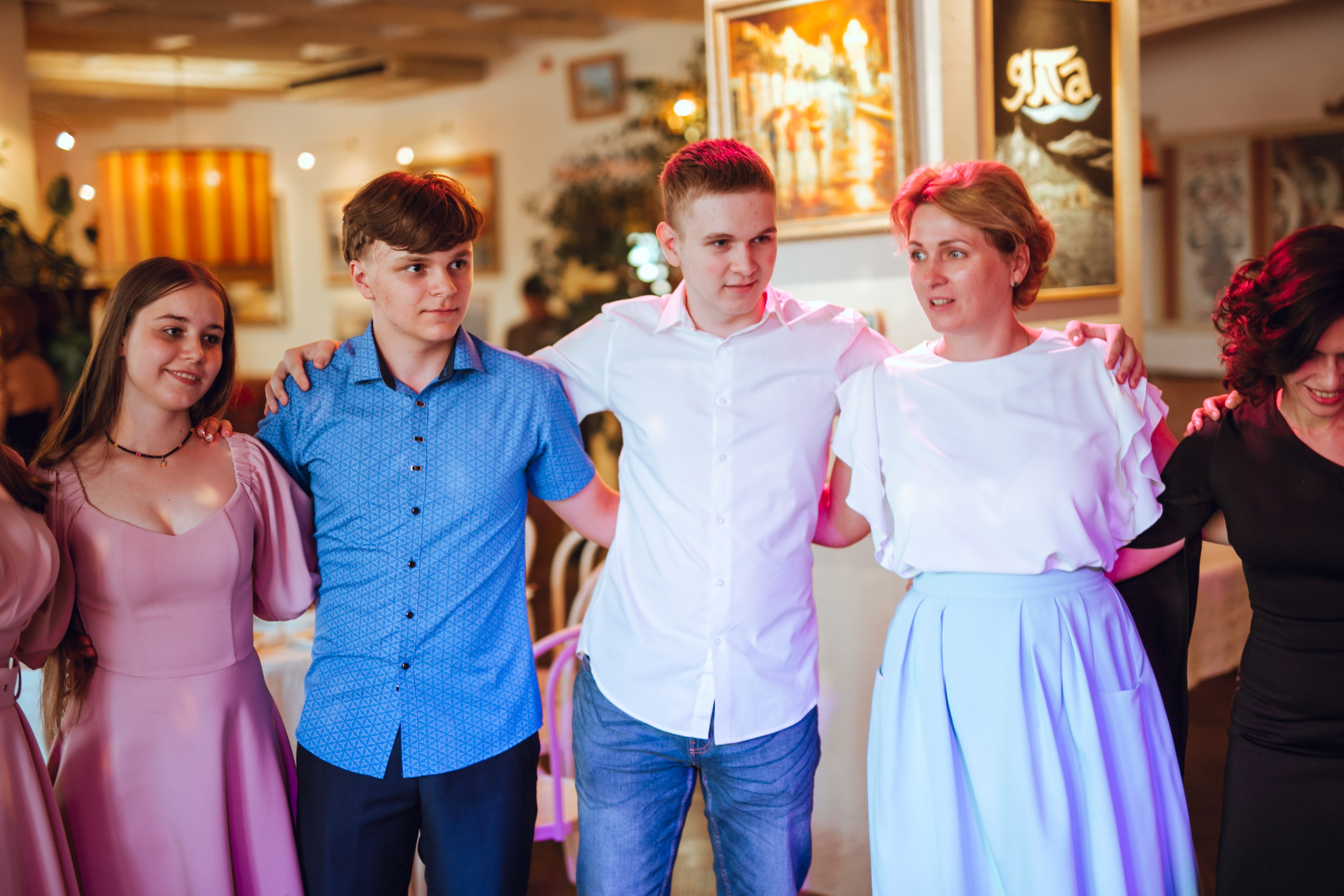 Выпускной в Пушкине — 9 класс. Портретный и репортажный фотограф в Санкт-Петербурге Елизавета Я