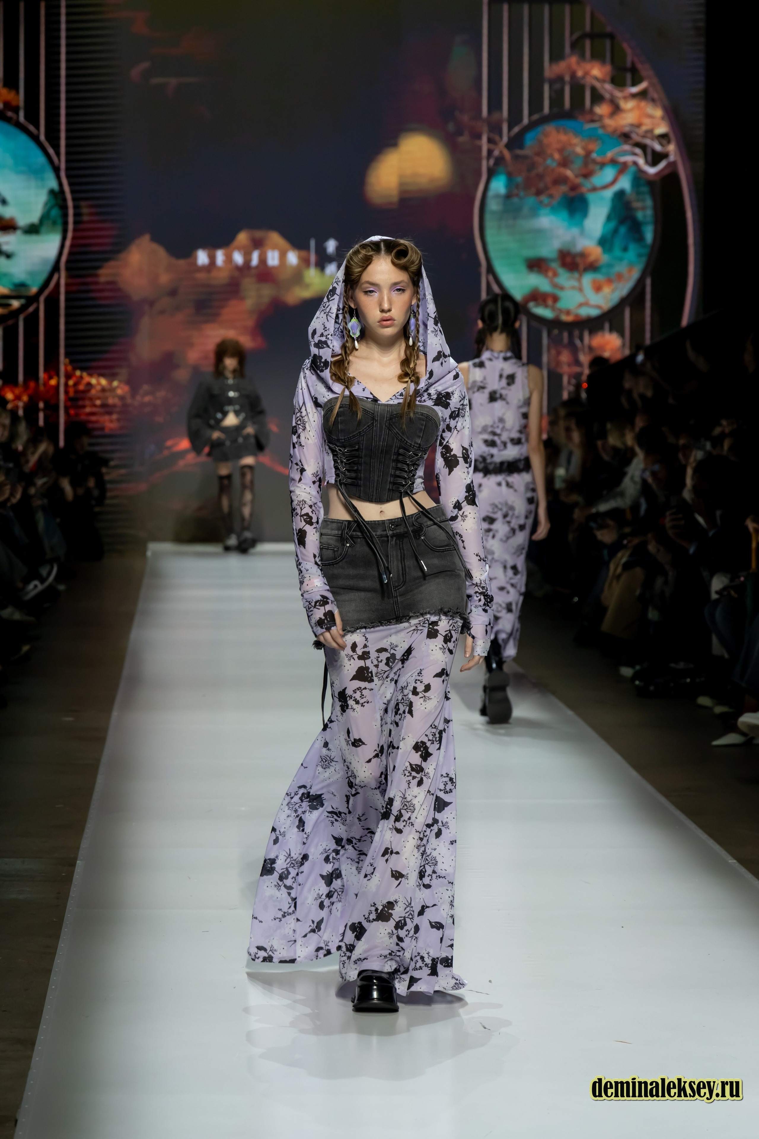 Московская неделя моды 2024 4 октября дизайнер KenSun Китай/China. Репортажный, семейный и студийный фотограф в Москве Демин Алексей