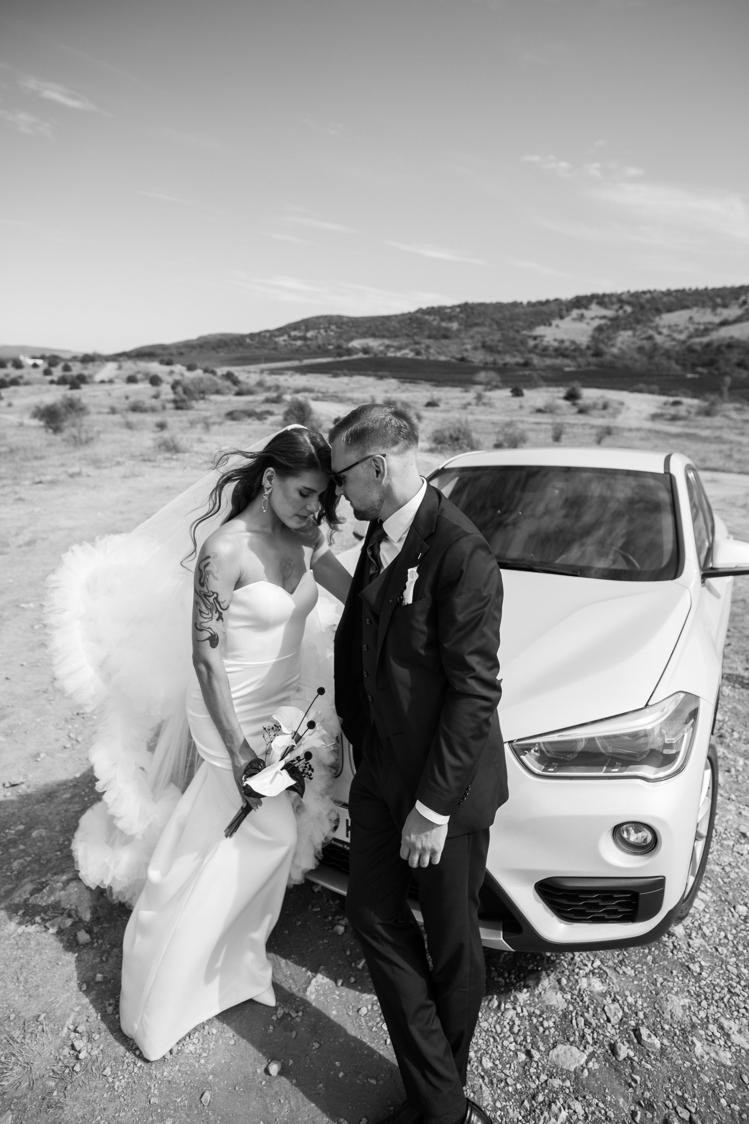 Дарья и Виктор в Балаклаве и на Фиоленте. Профессиональная фотосъемка в Крыму. Натуральные эмоции и живые кадры. Забронируйте дату прямо сейчас!